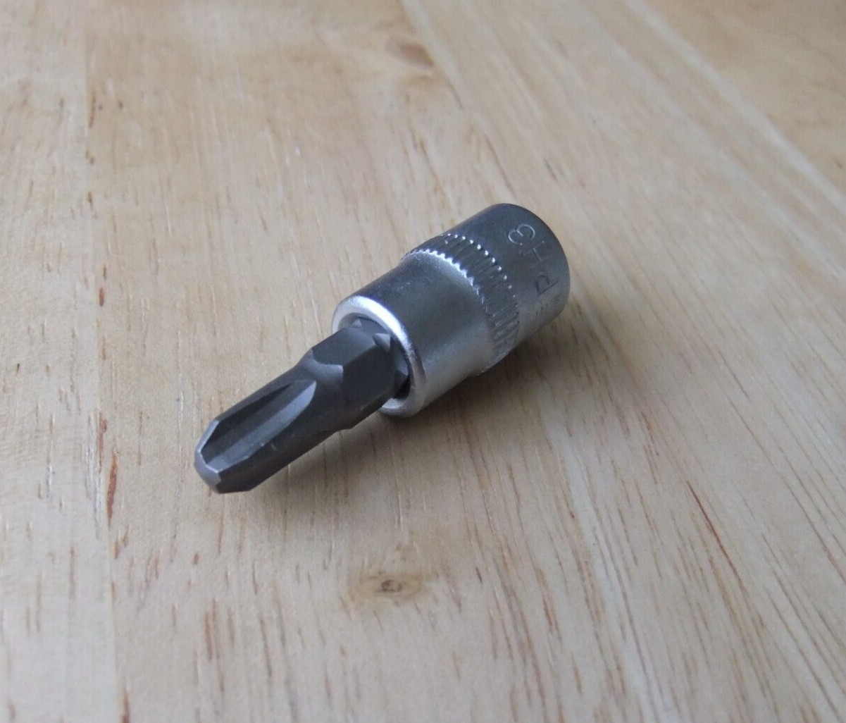 Welzh Werkzeug 1/4 Drive Chrome Vanadium Socket & PH3 S2 Steel Bit – 35mm Long