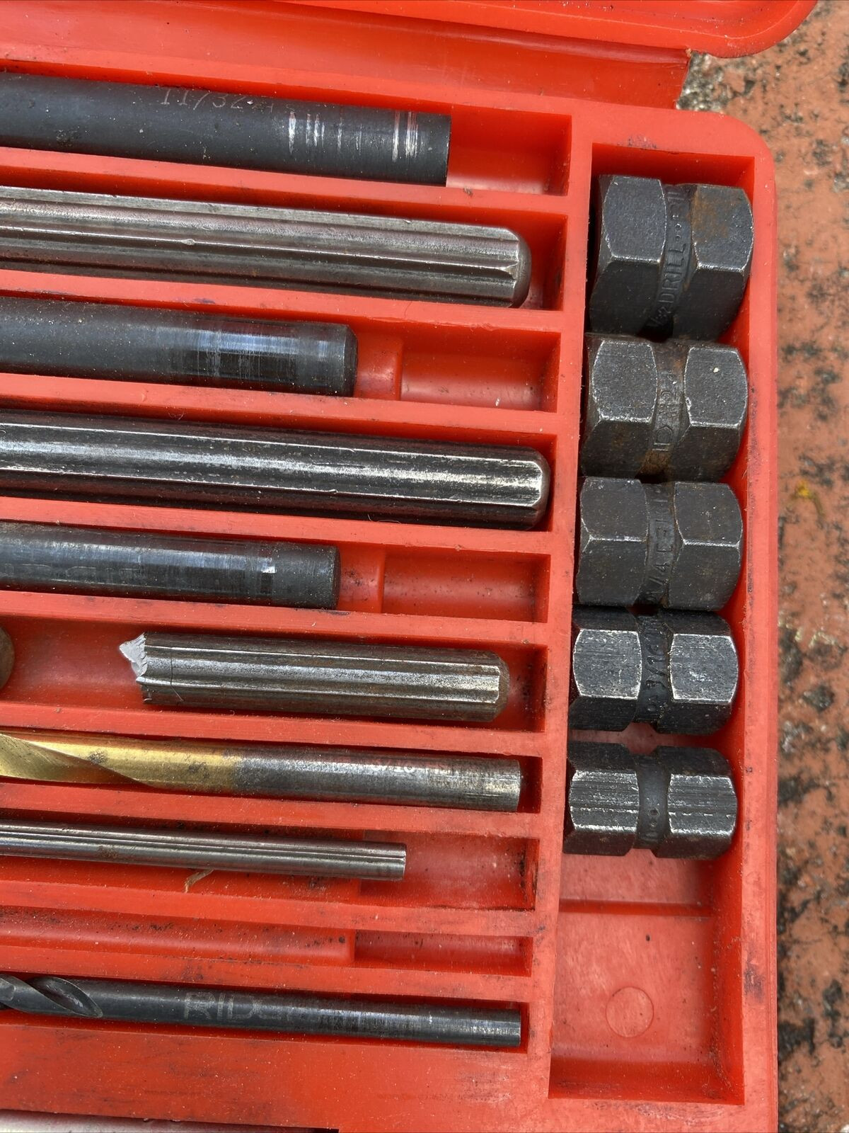 Blue Point By Snap-on Tools USA 1020 Screw Extractors Set Supreme Incomplete