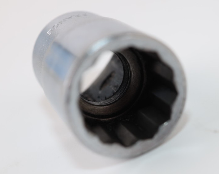Facom 11/16″ AF Socket 1/2″ Drive 12-Point Made in France