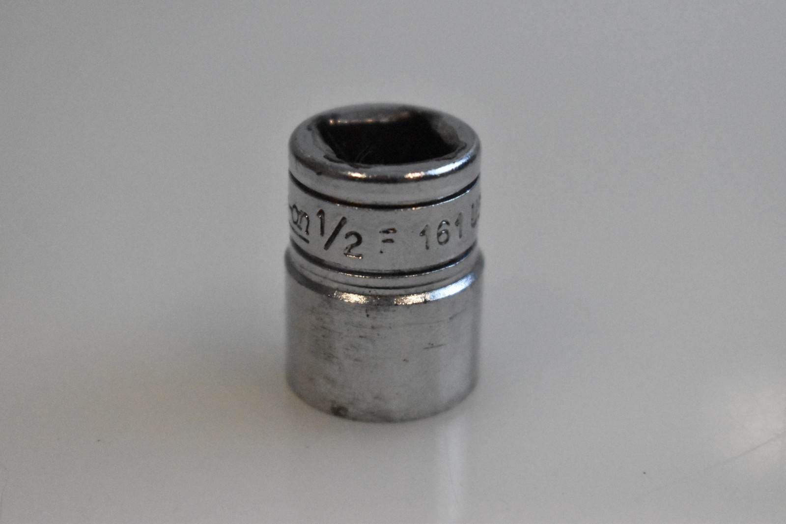 Snap On Tools F161 1/2″ SAE Flank Drive Shallow Socket 3/8″ Drive 12 Point USA