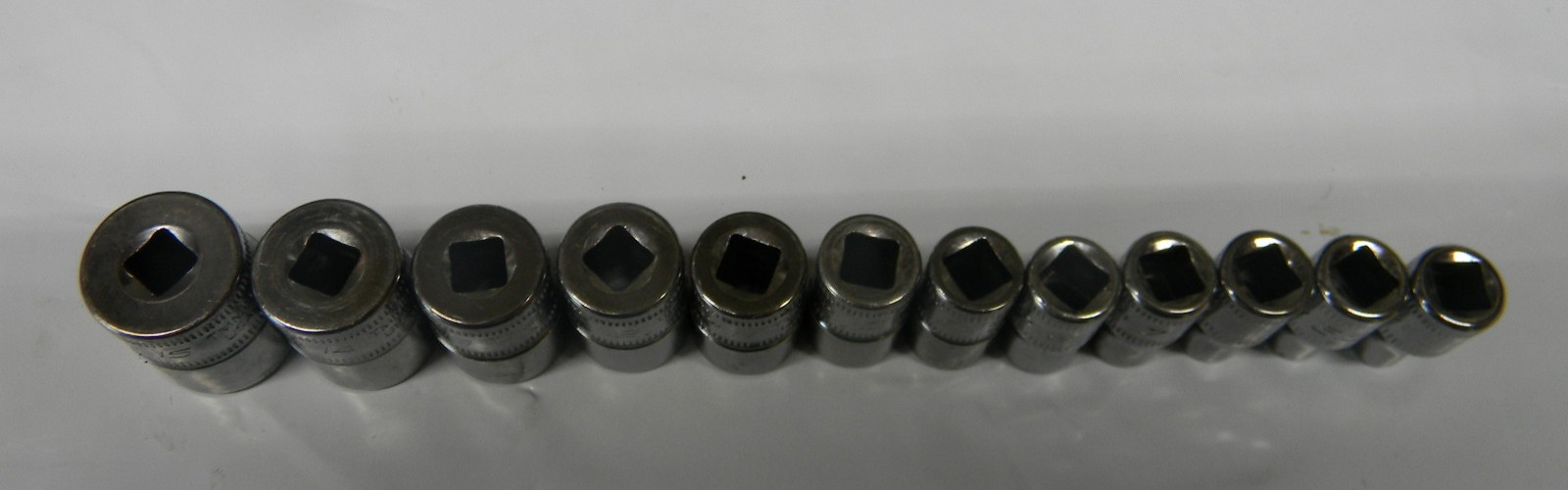 SNAP-ON 1/4″ DRIVE 12PC METRIC 6PT SHALLOW SOCKET SET 5-15MM #112TMMY