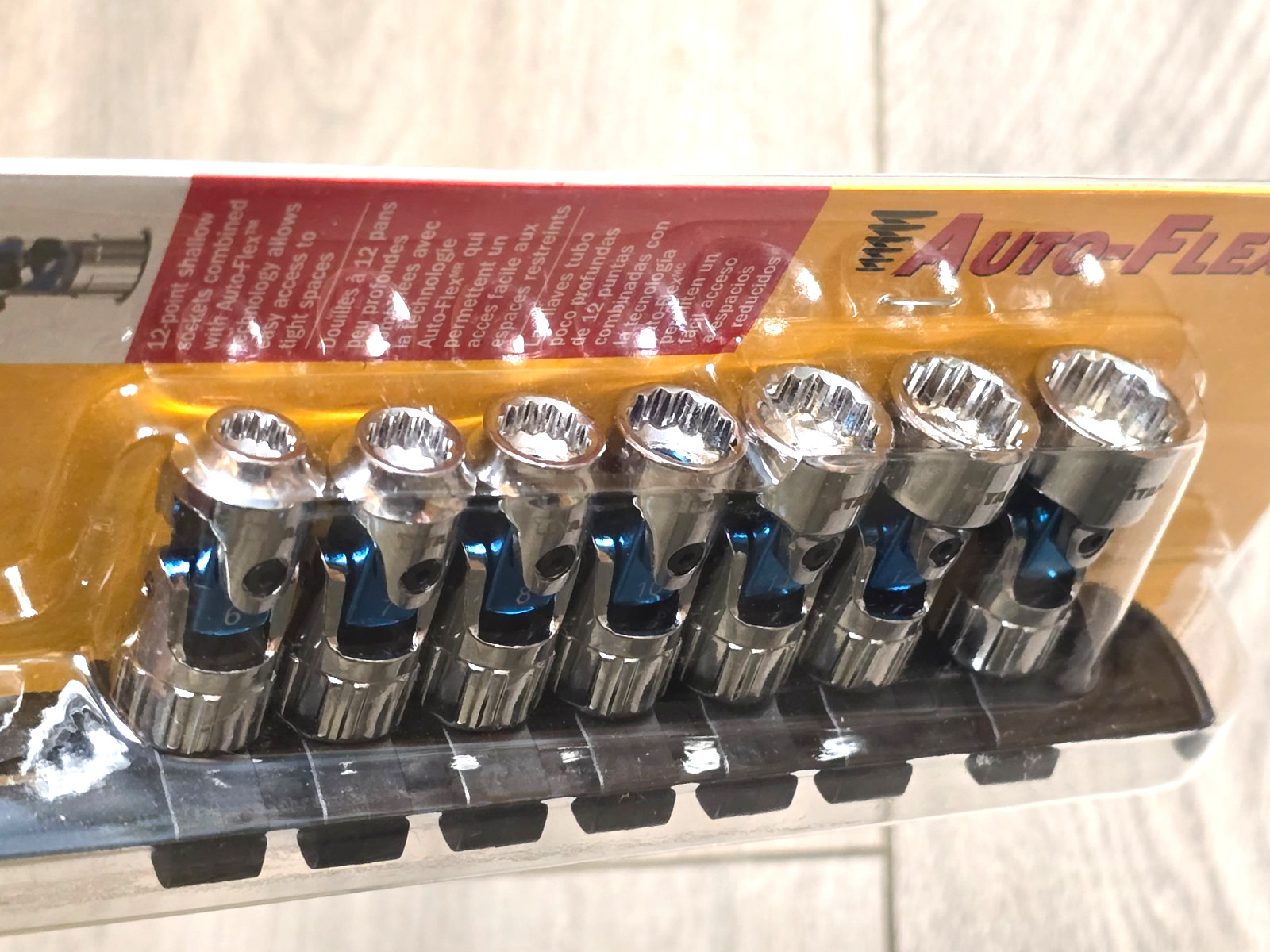 Titan 7pc 1/4″ Auto-Flex Spring Loaded 12pt METRIC Flex Socket Set w/Rail #66840
