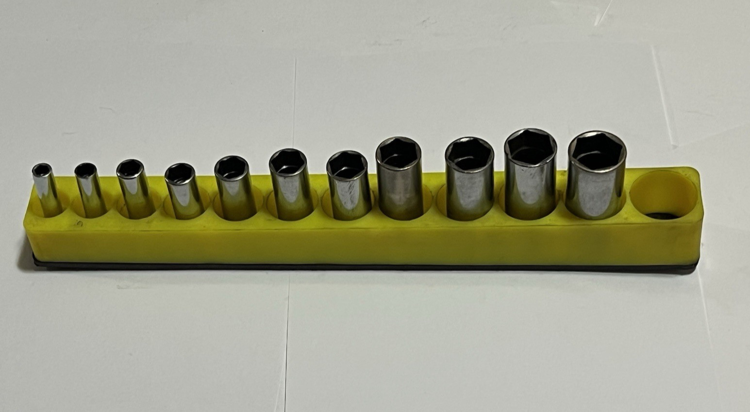 Snap On 211SFSY 3/8 Drive SAE Deep 6 Point Chrome Socket Set 11 pc 1/4 – 7/8