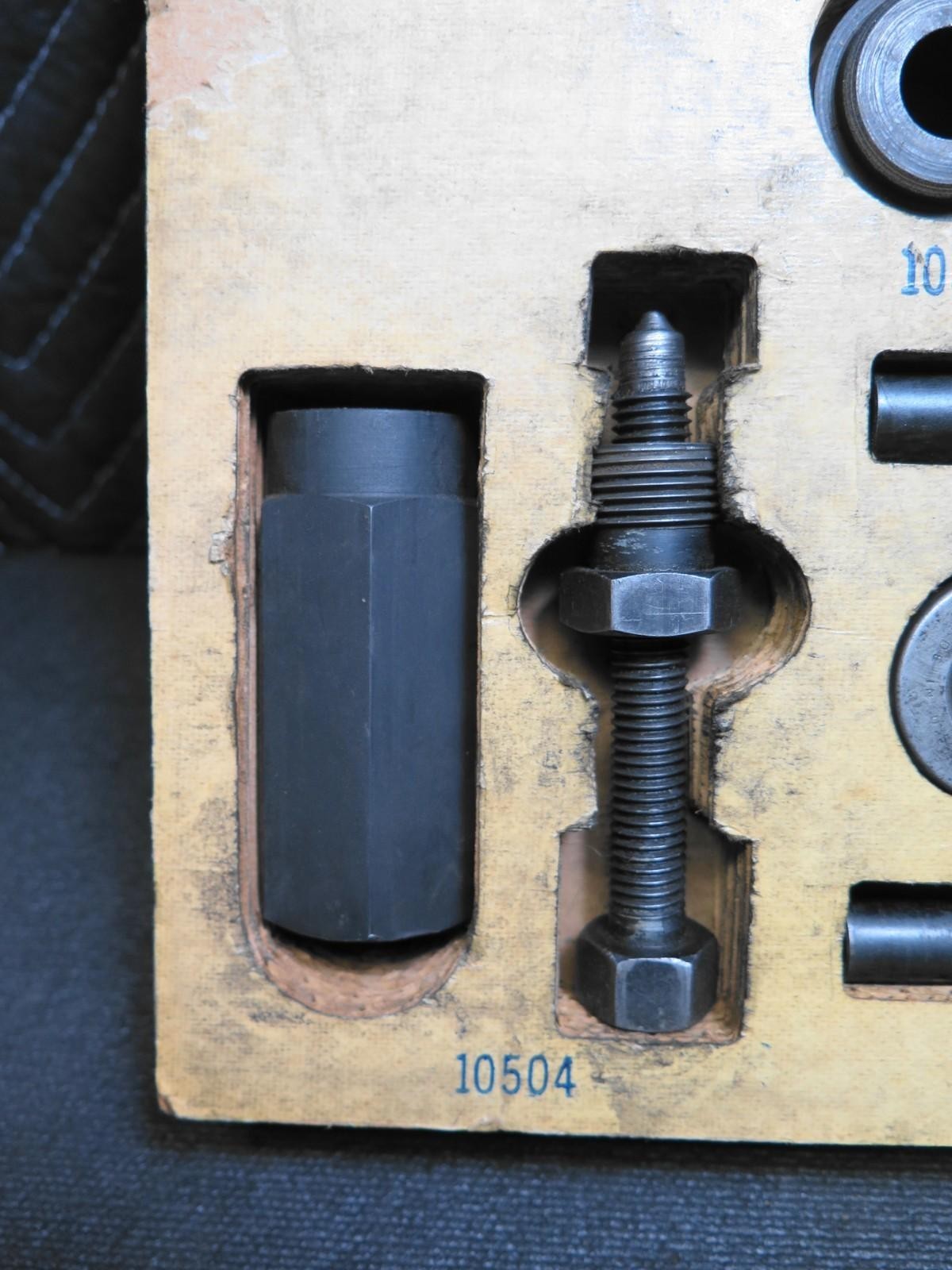 Robinair A/C Air Conditioning Pulley Puller / Installer kit 10501 thru 10510