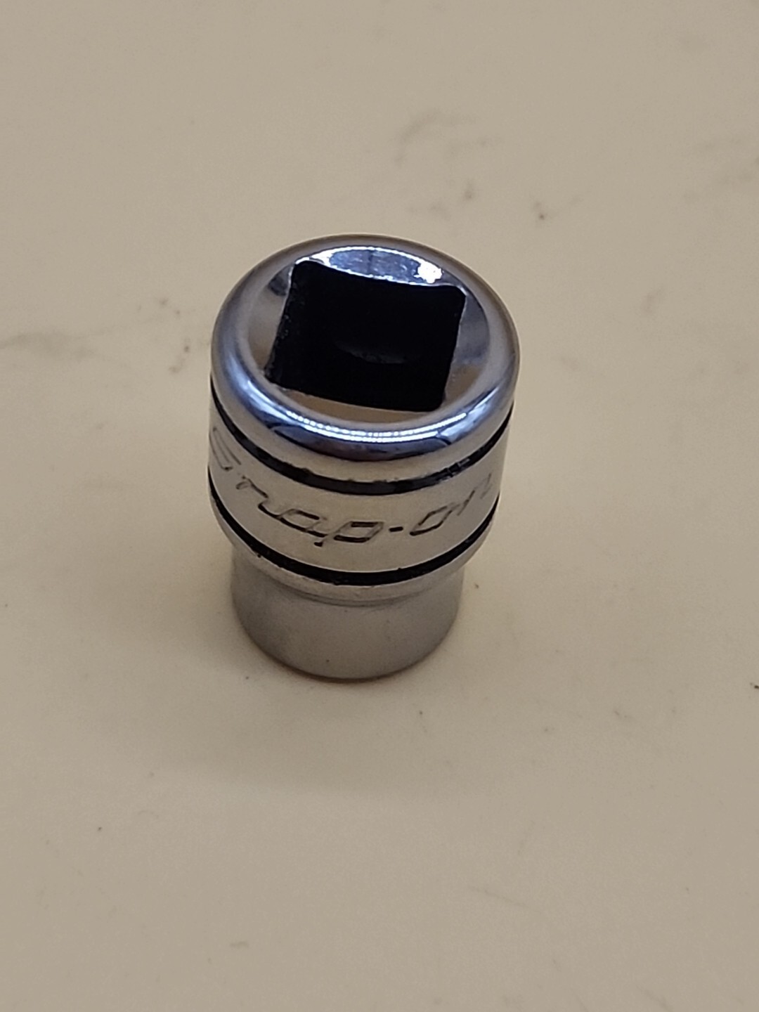 Snap-on Tools F-121 3/8″ Drive 3/8″ Shallow Socket 12-point USA