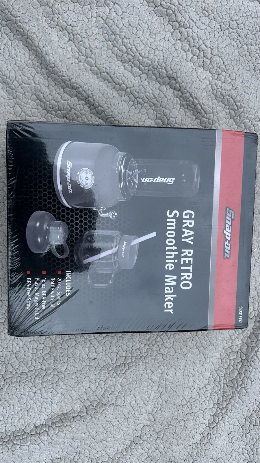 NEW NEVER OPENED SNAP ON GRAY COLLECTIBLE RETRO SMOOTHIE MAKER BLENDER SSX21P137