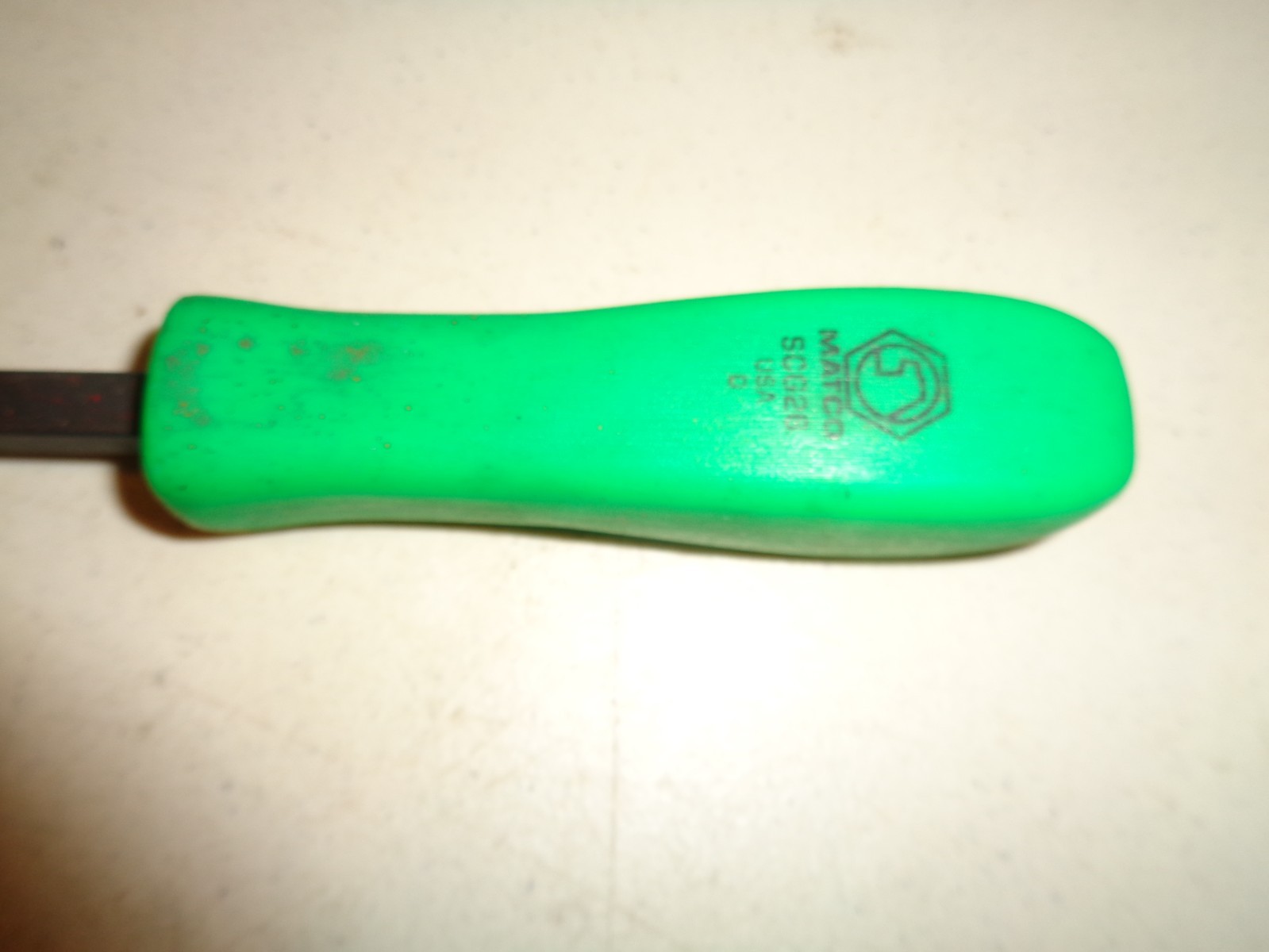 MATCO Tools SCG26 Scraper with Solid Green Handle, 3/4″ x 12″, USA