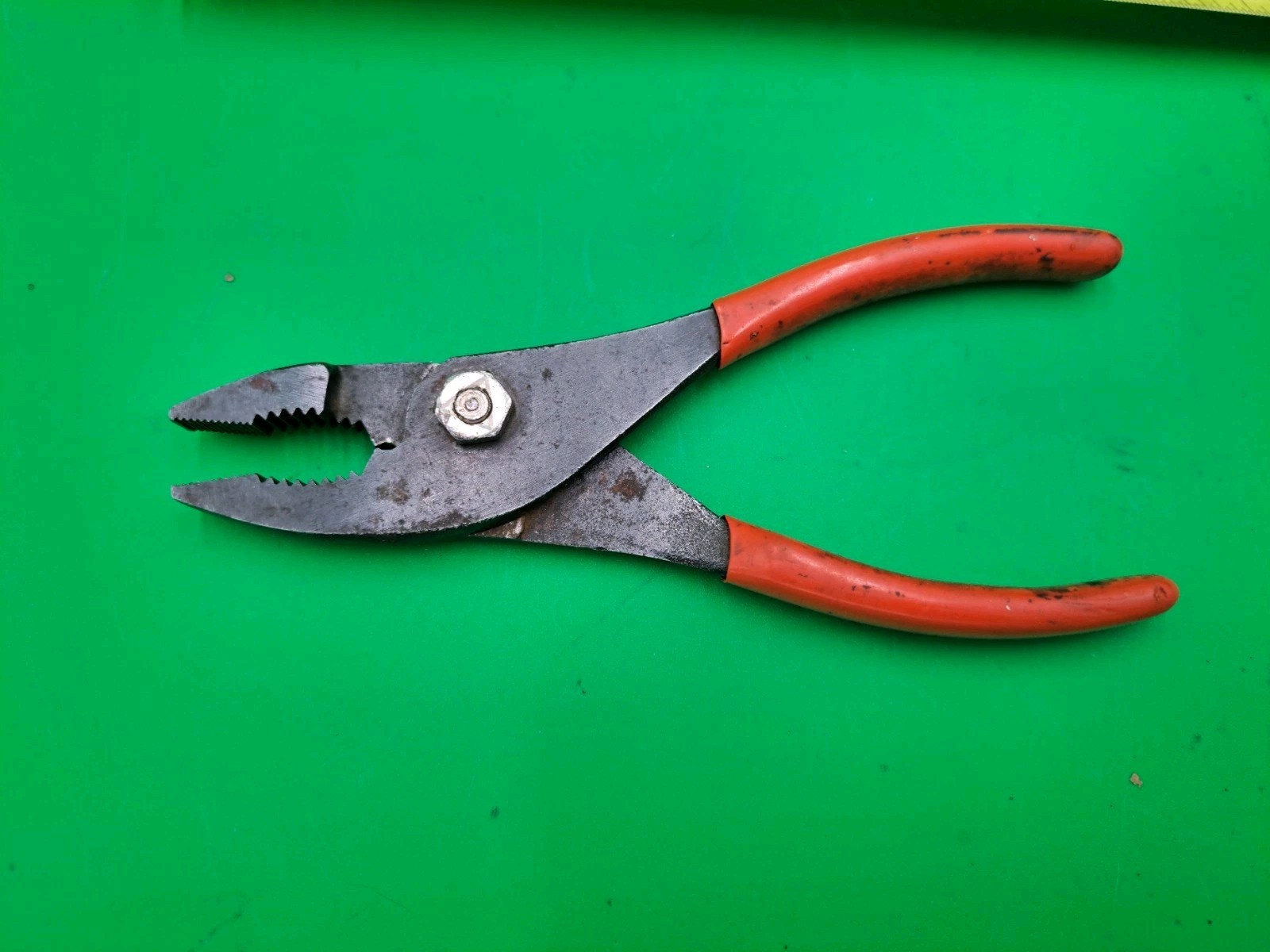 Snap On 46CP – 6-1/2”,Long, Red Soft Griped, Slip Joint Pliers/Cutters-USA-NICE-