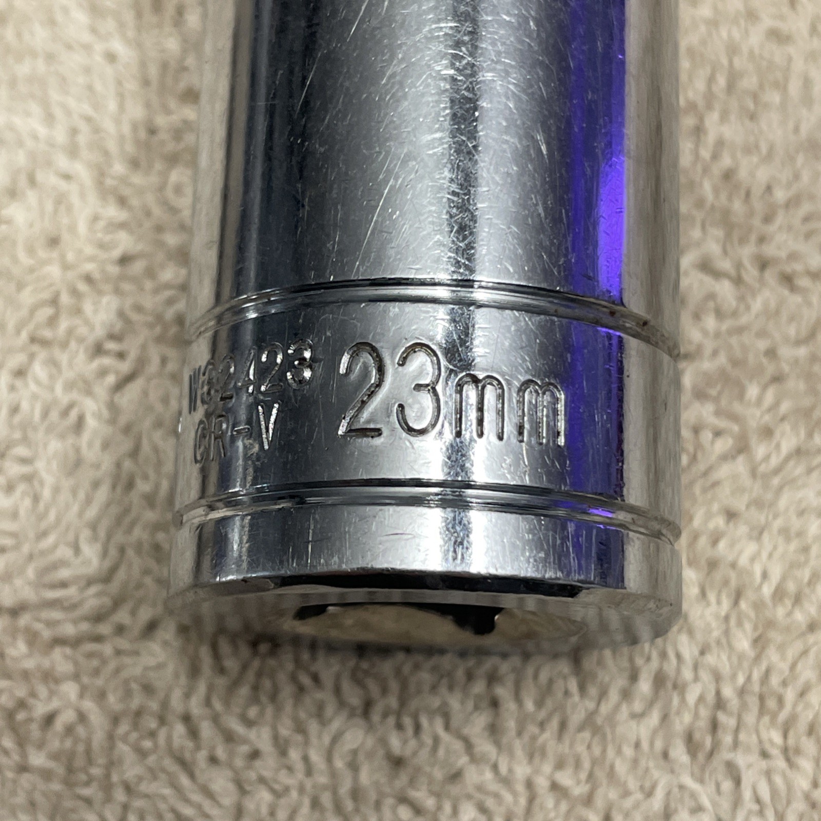 Chrome Vanadium (Cr-V) Steel Deep Well Metric Sockets 22mm/23mm