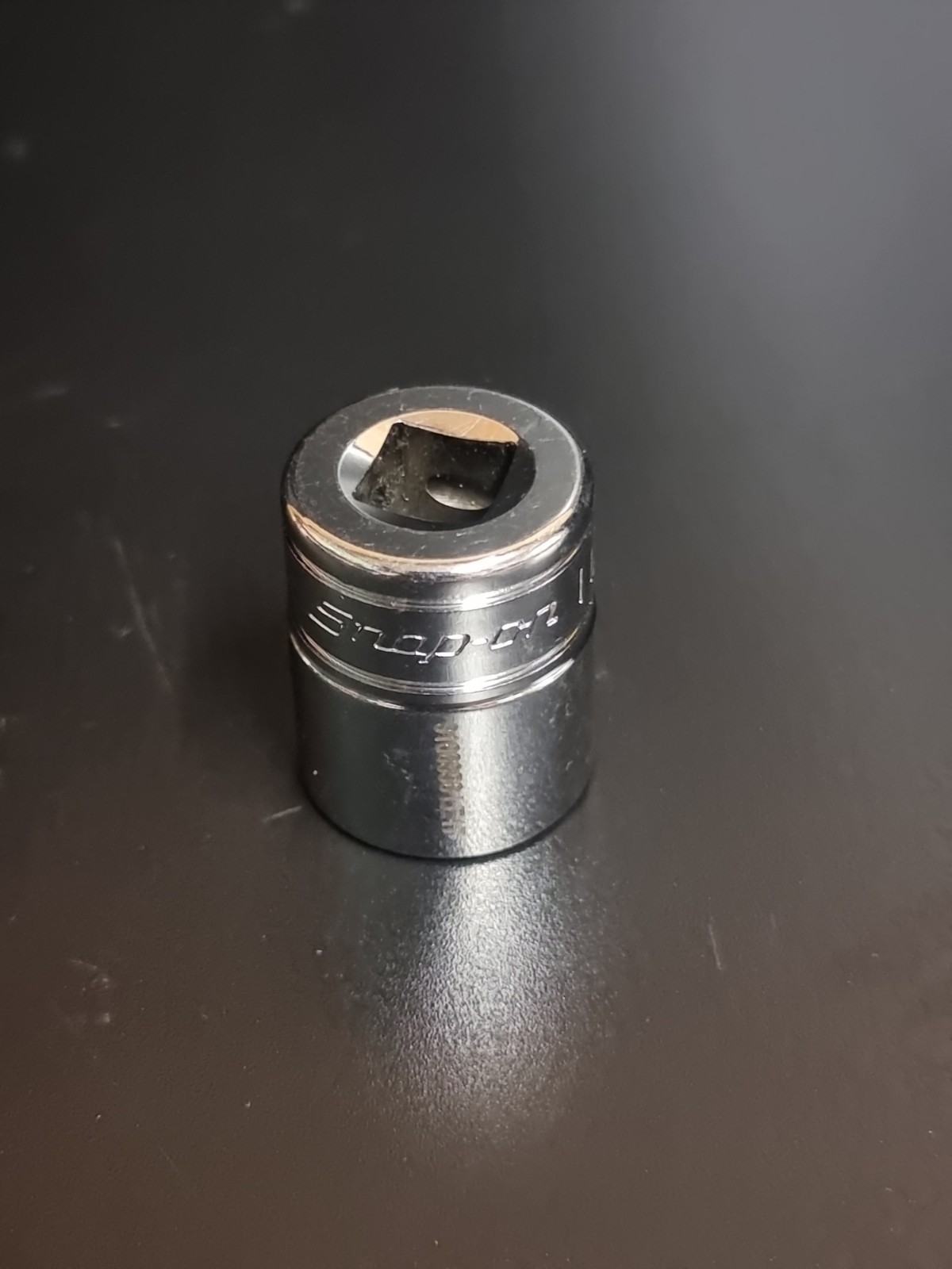 Snap On F221 3/8″ Drive 12 Point Shallow 11/16″ Chrome Socket