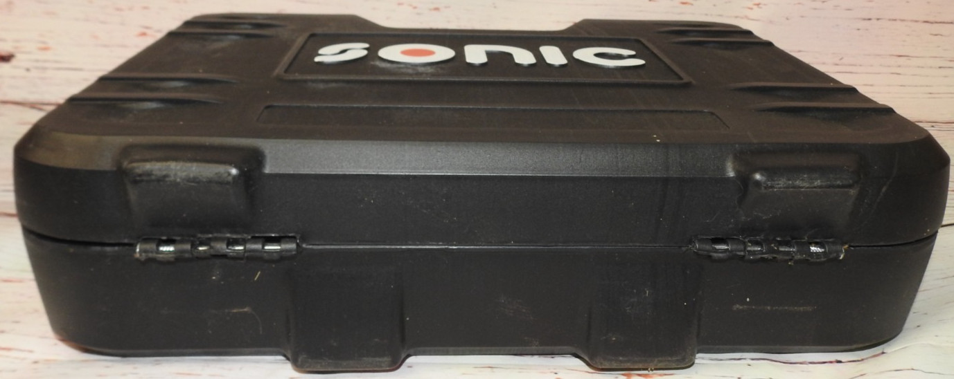 Sonic 309402 95 piece metric combination 1/4″ and 1/2″ Ratchet and socket set