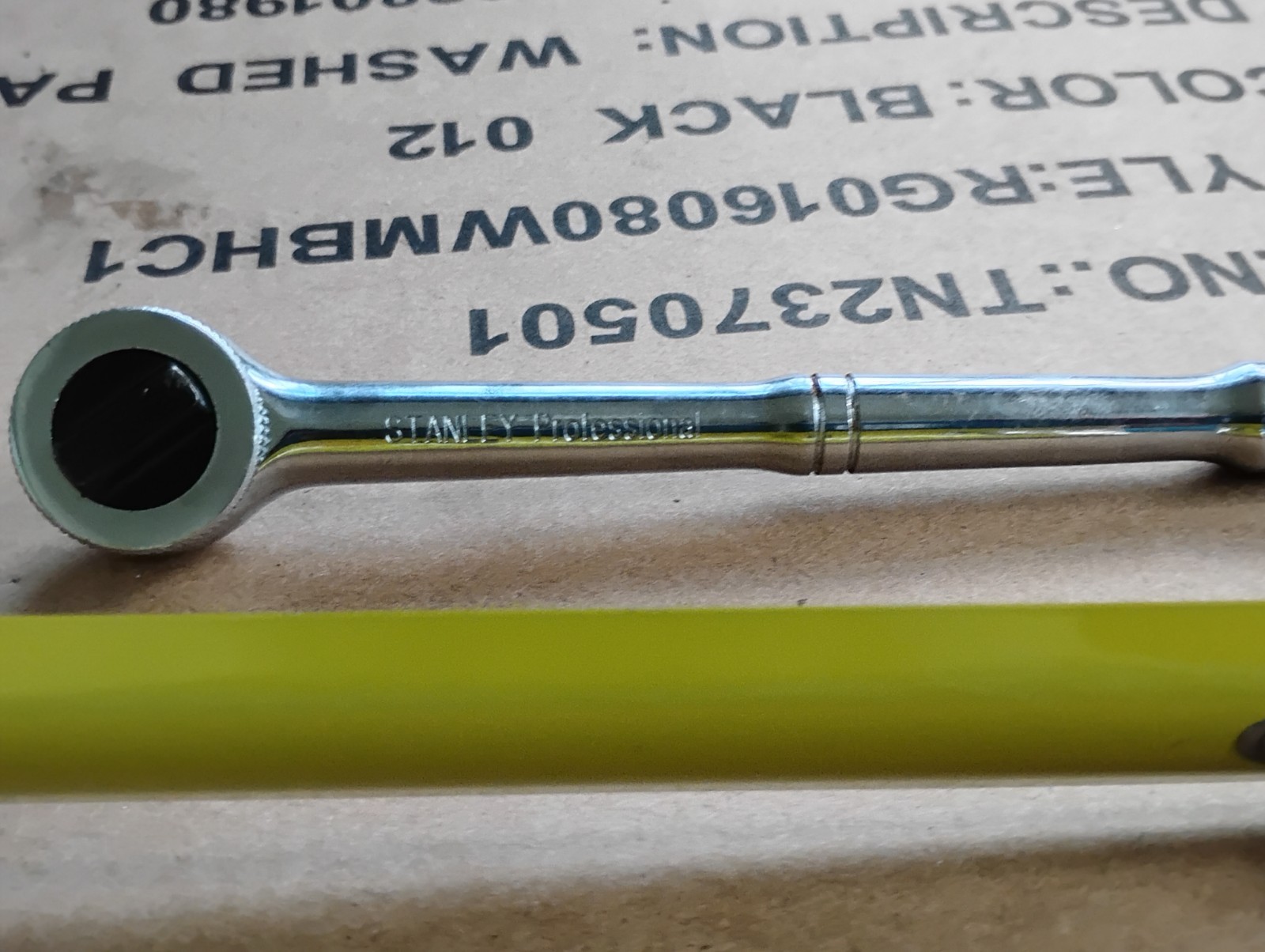 Stanley Professional 87-137 Thumb Wheel Ratchet 1/4″ Drive 5.5 inches Pre-Owned