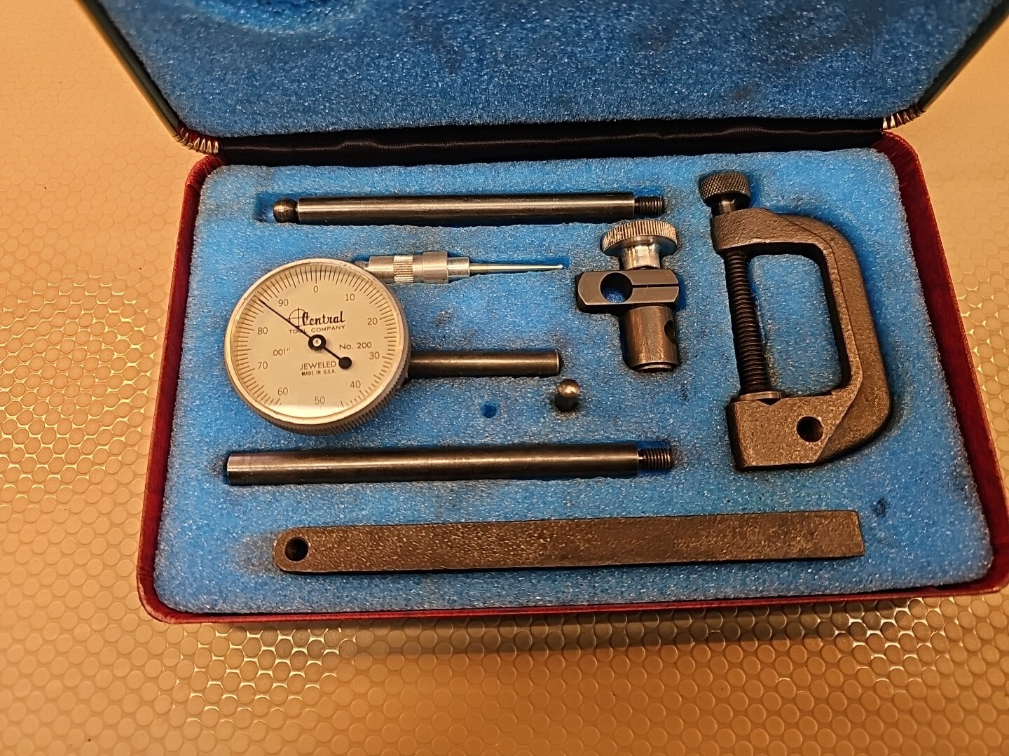 CENTRAL TOOLS No. 200 –  DIAL INDICATOR MEASURING SET W/CASE *MINT*