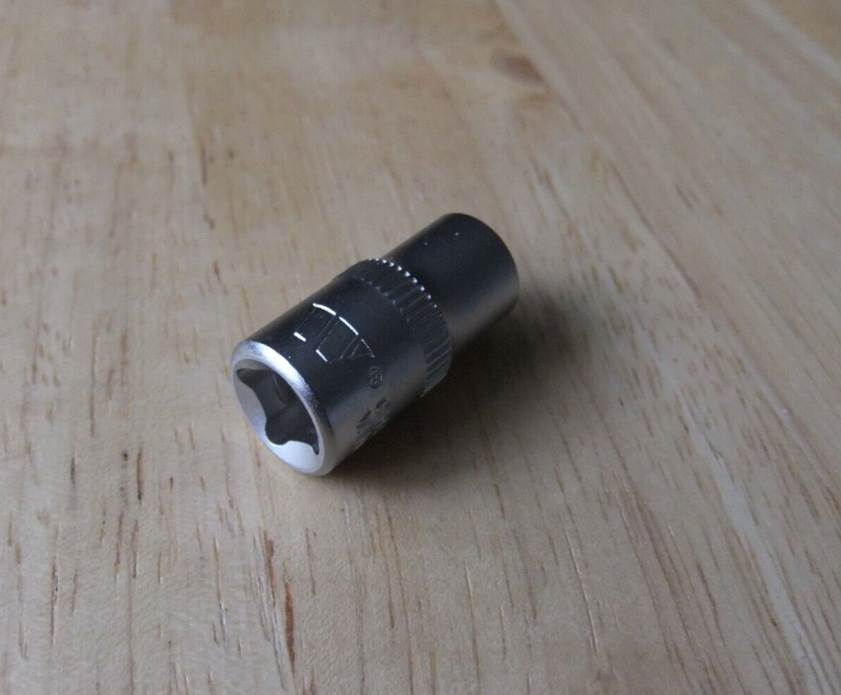 Welzh Werkzeug 7mm x 1/4 Drive Chrome Vanadium Socket – 24mm Long