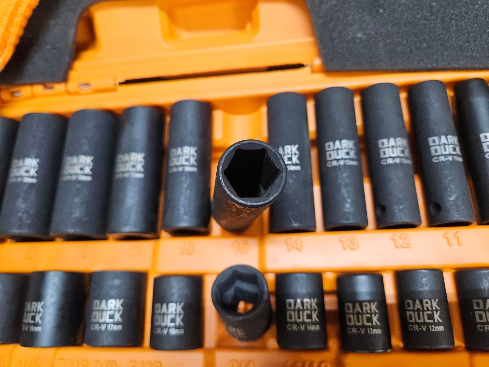 50 Piece 3/8-Inch Drive Impact Socket Set Master SAE-Metric