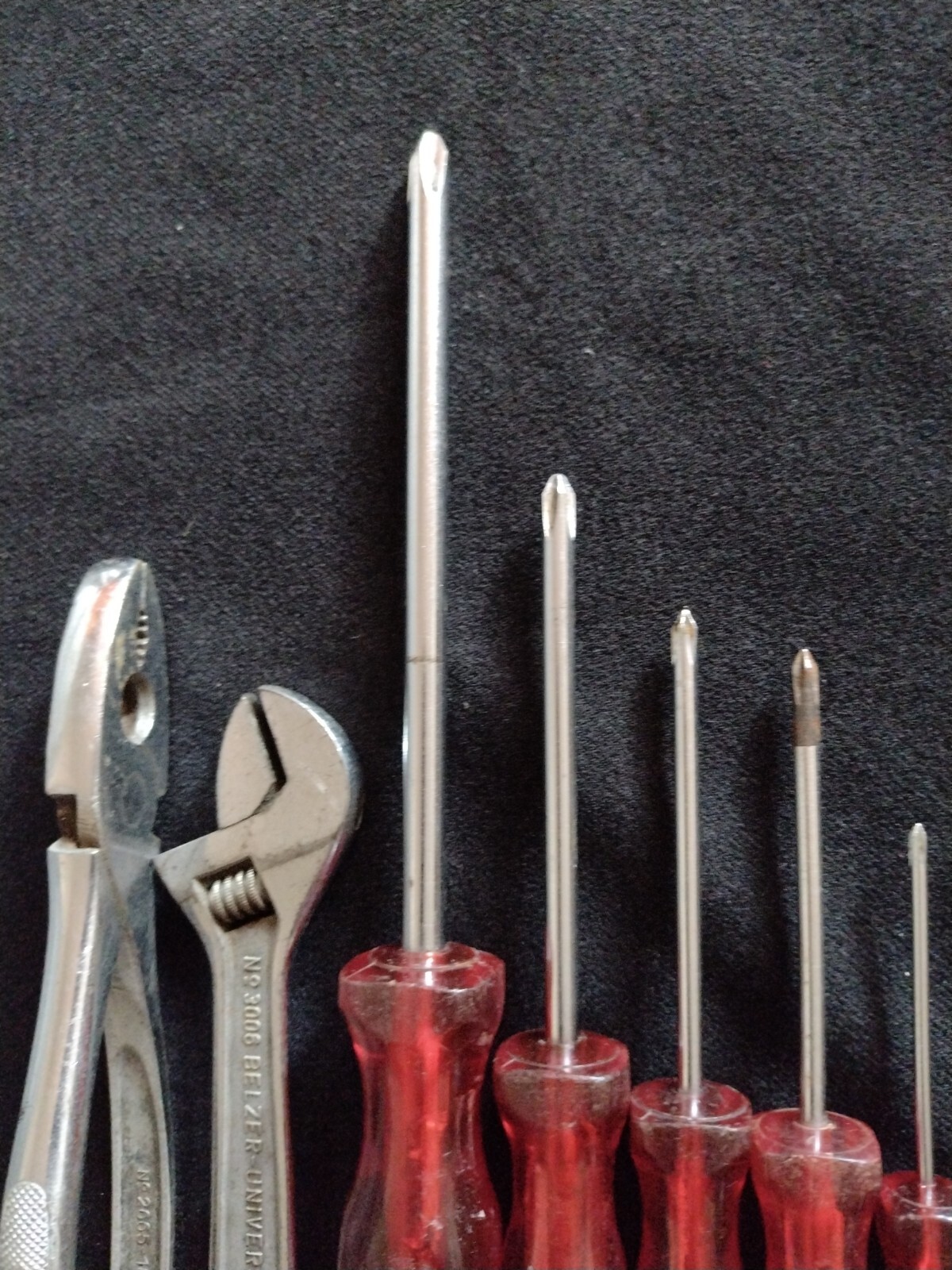 BELZER 8078(GR.3, GR.2, GR.1, GR.0) PHILLIPS SCREWDRIVERS & WRENCH 6″ & Pliers