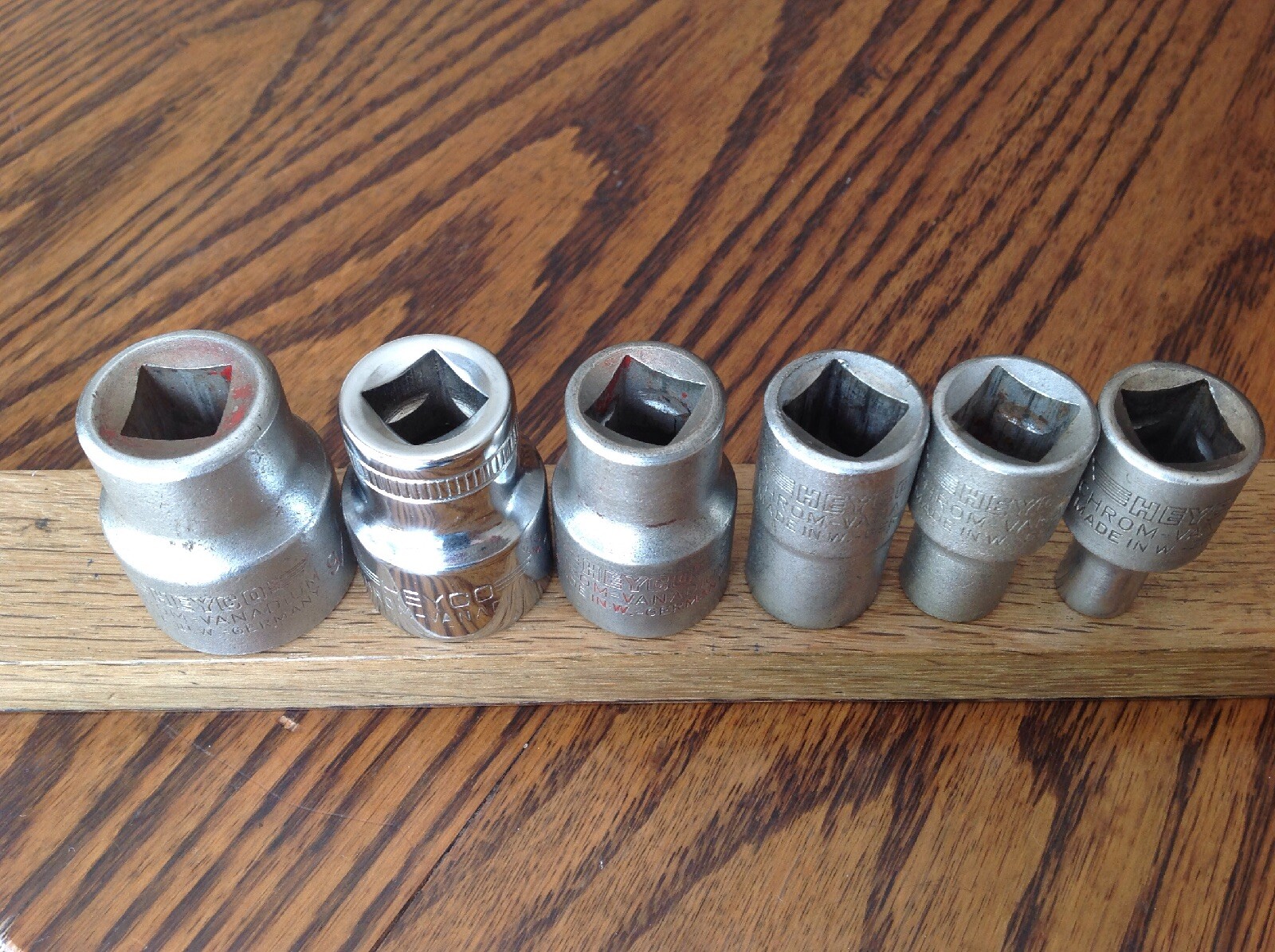 6 Vintage Heyco Sockets 9/16″ To 1/8″ Whitworth With 1/2″ Drive.