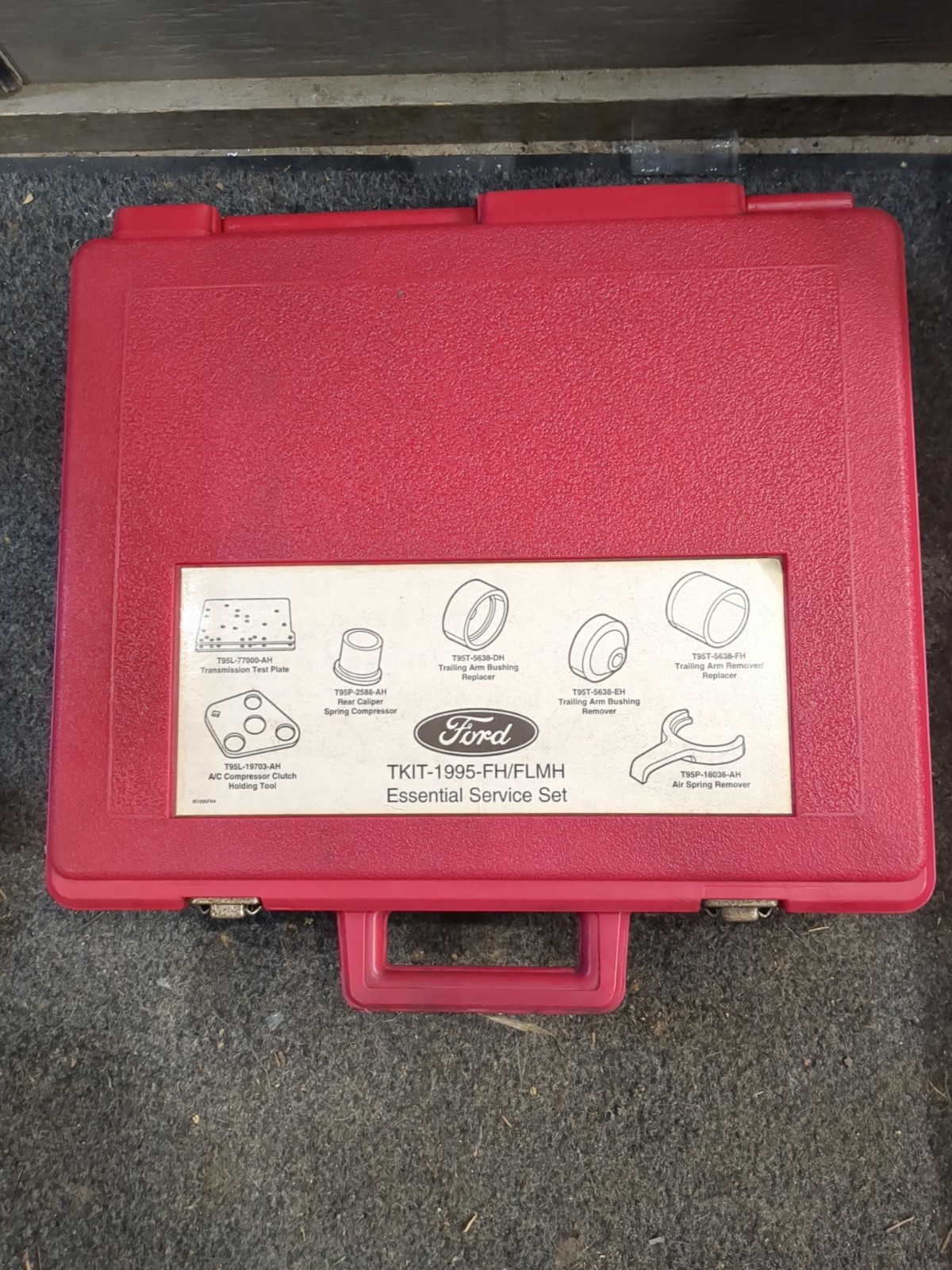 Rotunda/Ford TKIT-1995-FH/FLMH Essential Service Tools Set