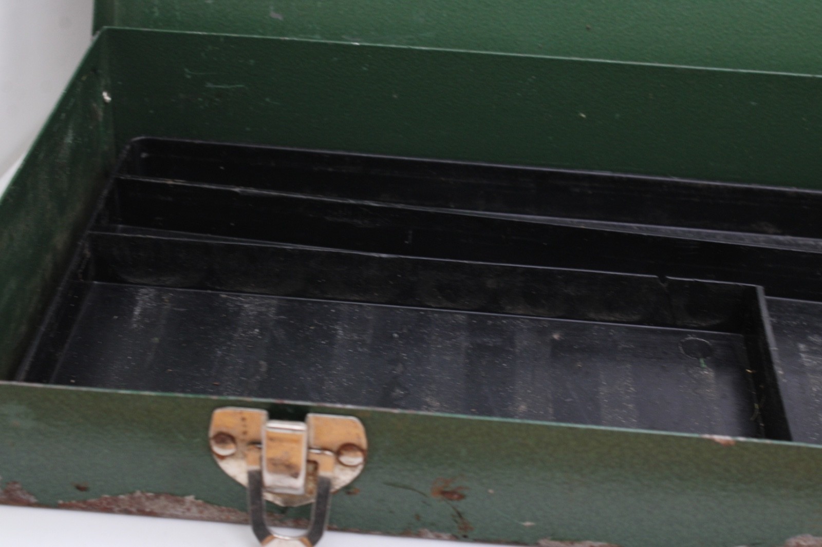 S-K TOOLS 18”x6”x 2.5″ 1/2″ Drive Green Metal Socket/Ratchet Box USA