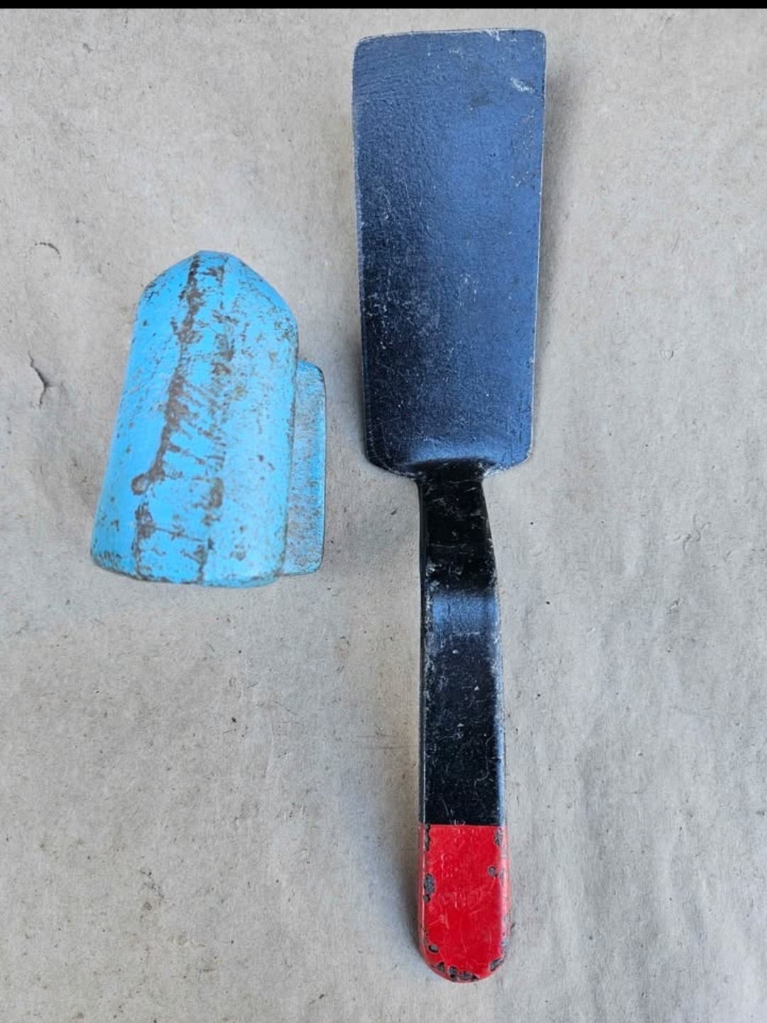 Vintage auto body anvil dolly and auto body spoon in excellence condition