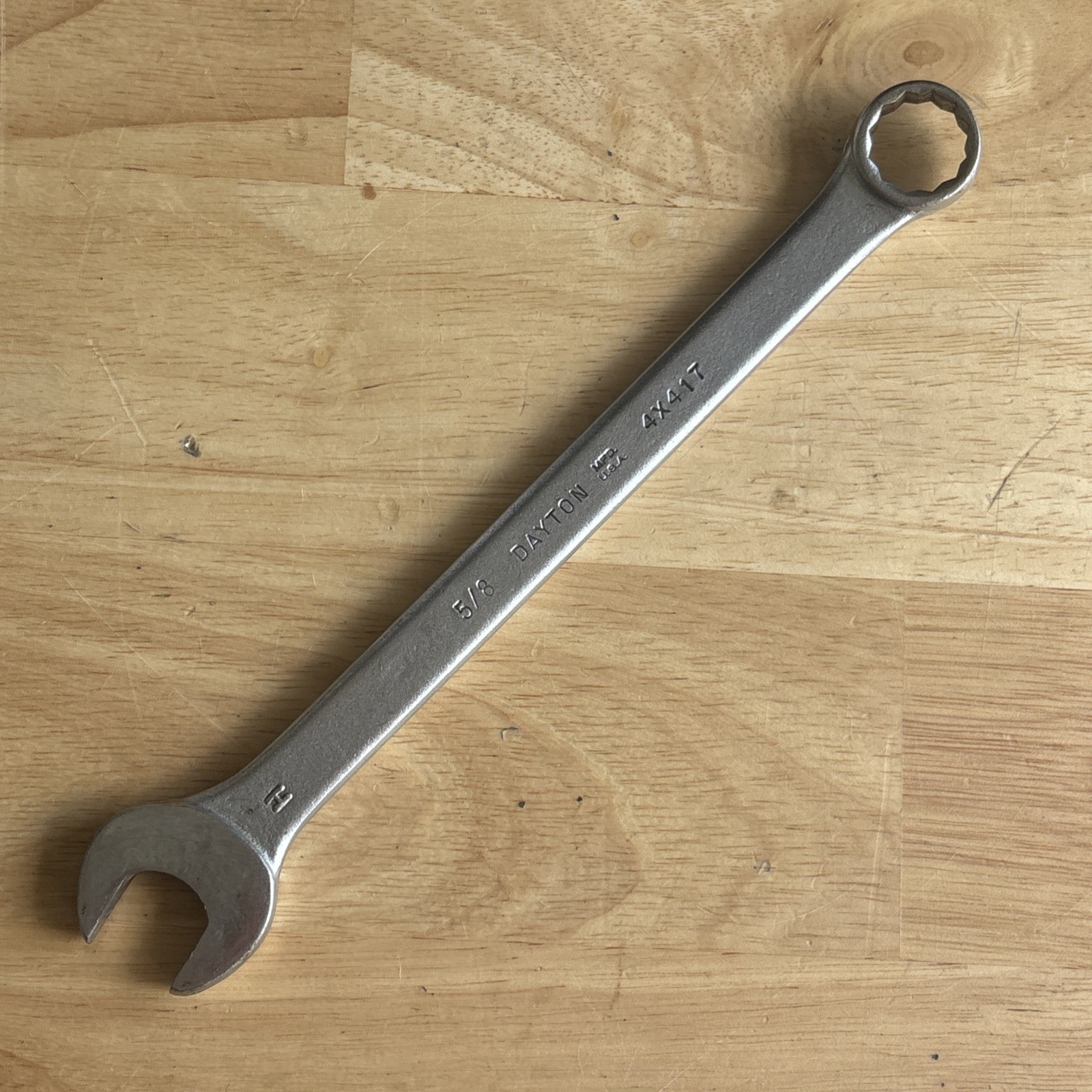 Dayton 5/8″ Combination Wrench 12 Point 8″ Total Length 4X417 Vtg USA