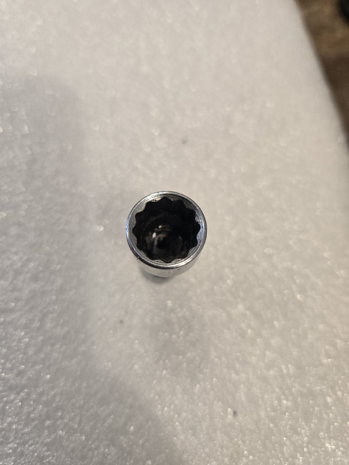 Snap On TMU141, 7/16″ Shallow Universal Socket, 1/4″ Dr 12 Pt