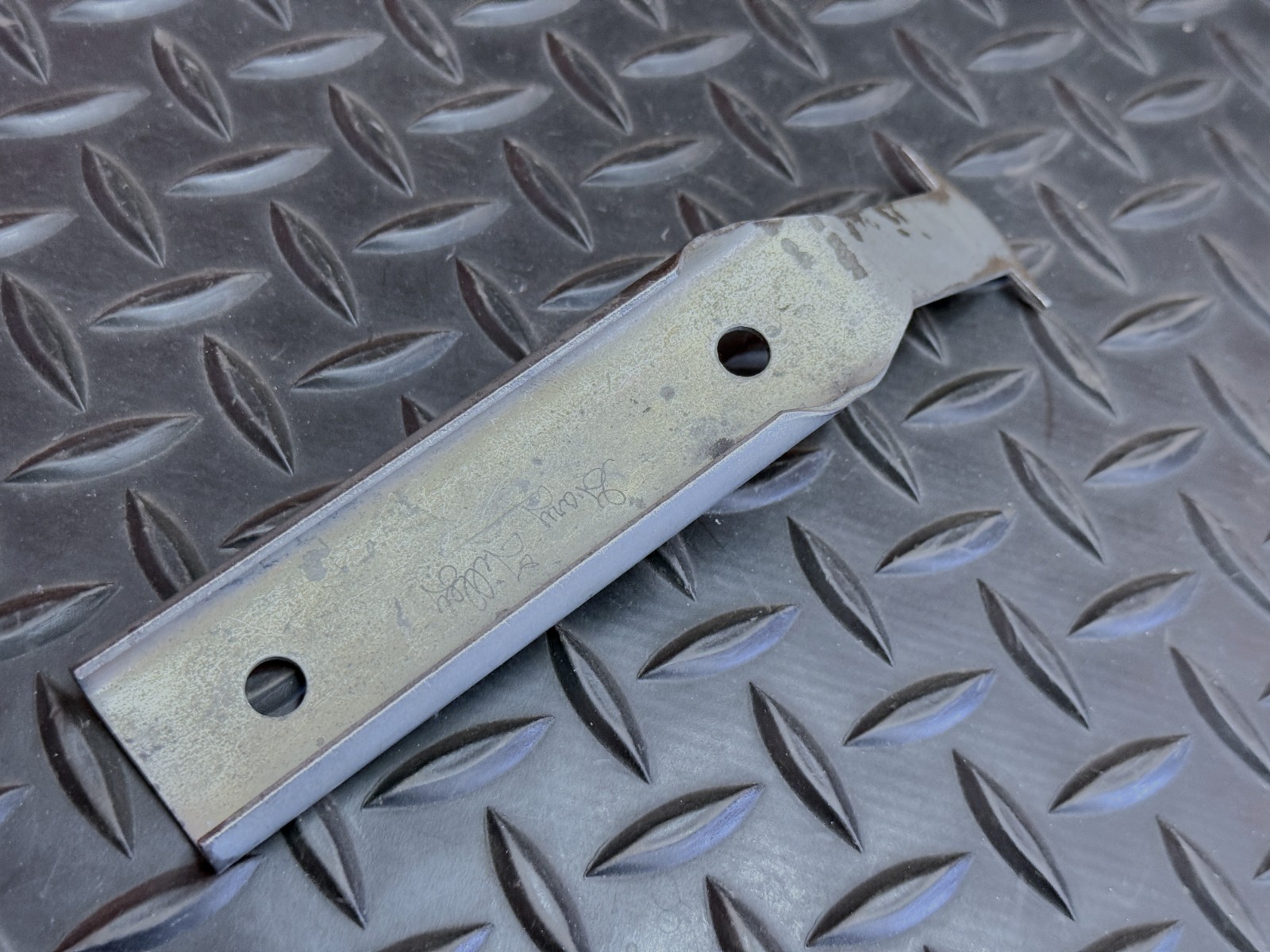 Blue Point GA243 Universal Windshield Molding Clip Release Tool Sold by Snap on