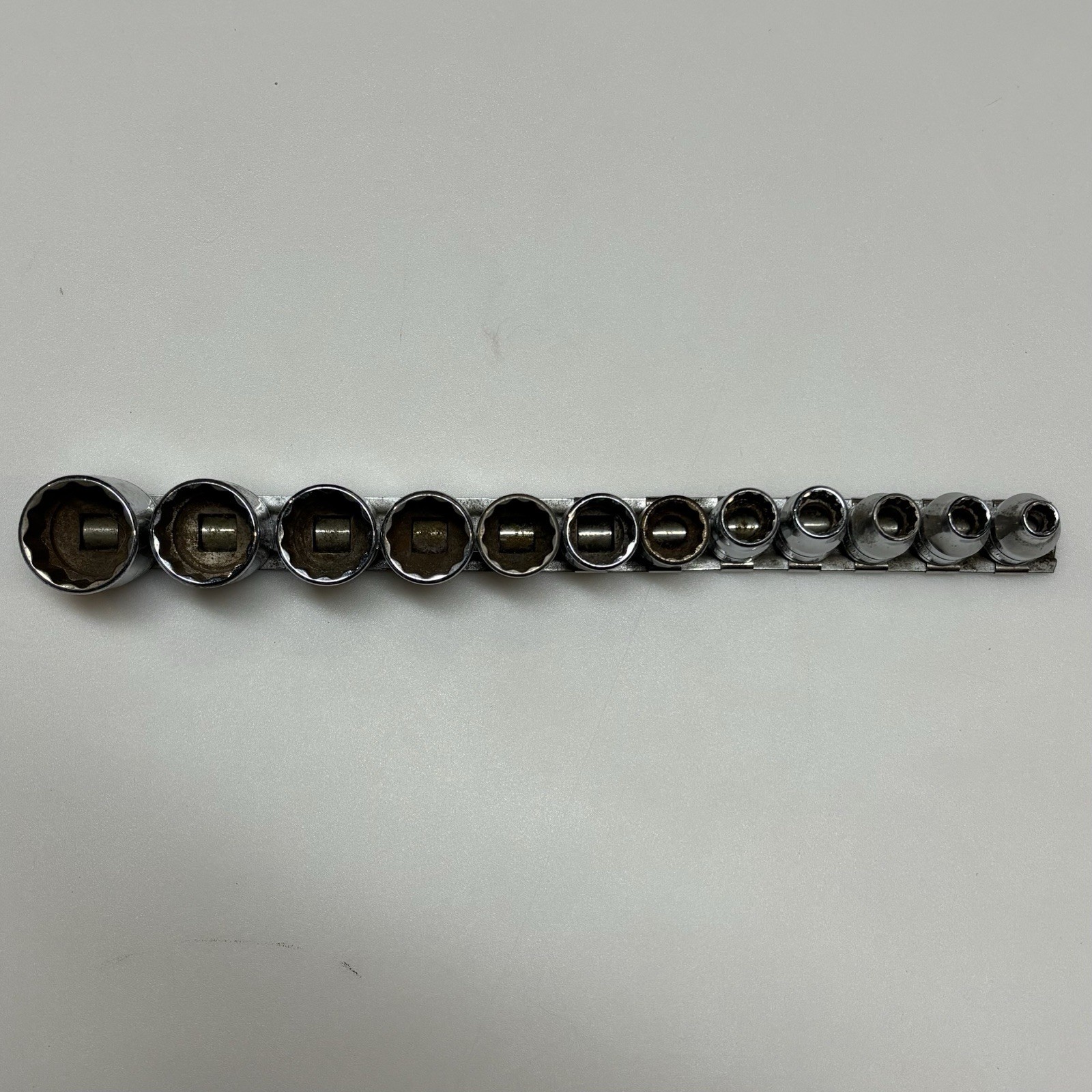 Snap On 12Pc 3/8 Drive 12Pt SAE Socket Set