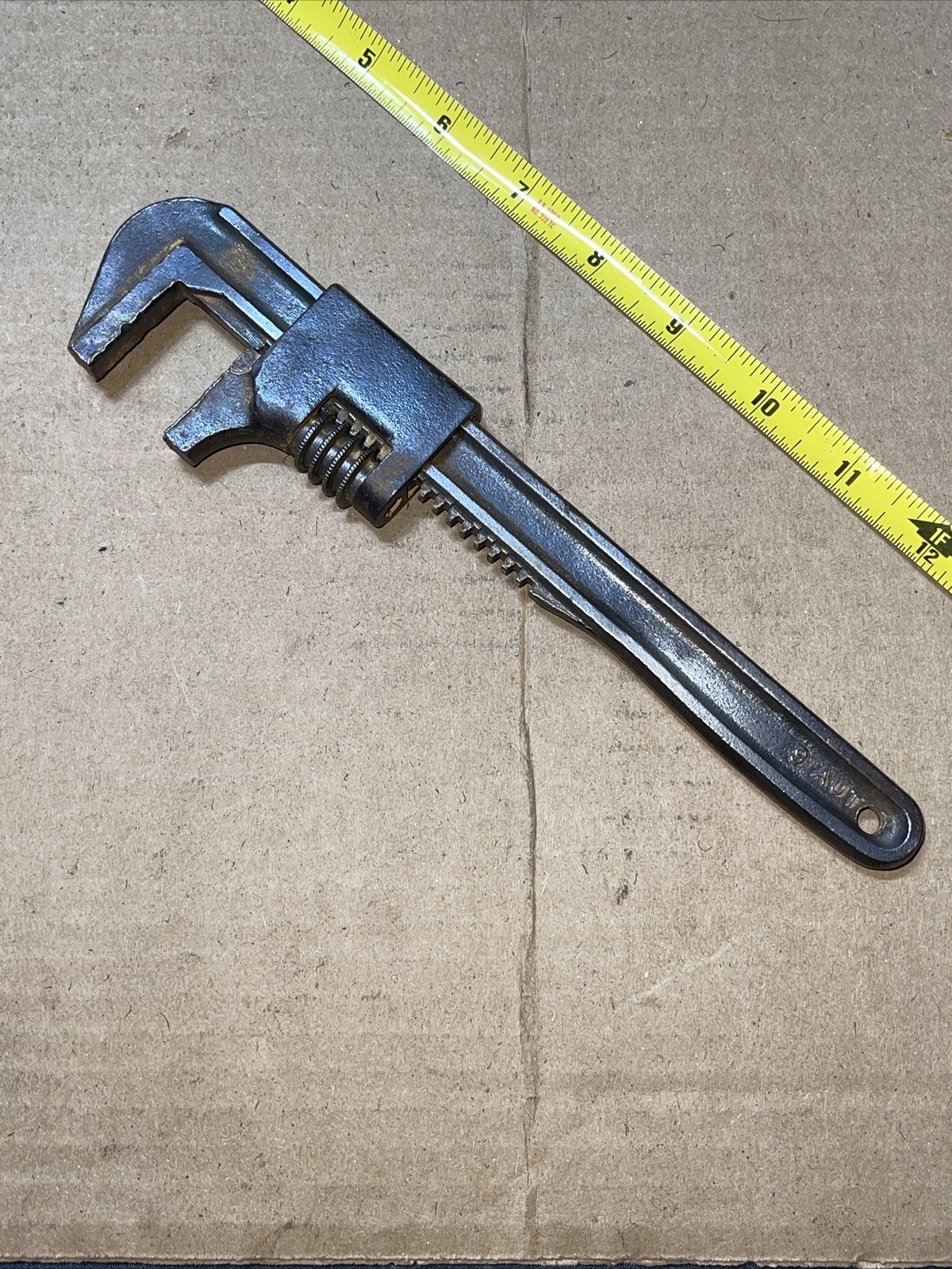 Vintage 9 In AUTO Adjustable Pipe Wrench 9″ Made In USA 9in Antique