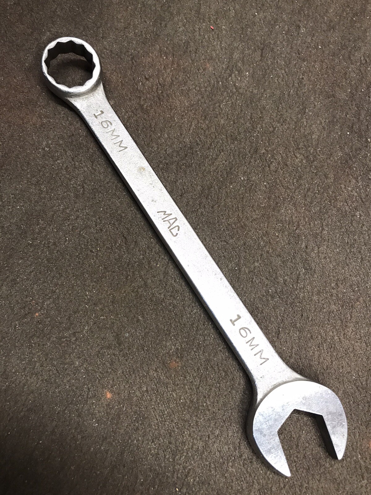 Mac Tools M16CW 16MM 12pt Combination Wrench USA Used