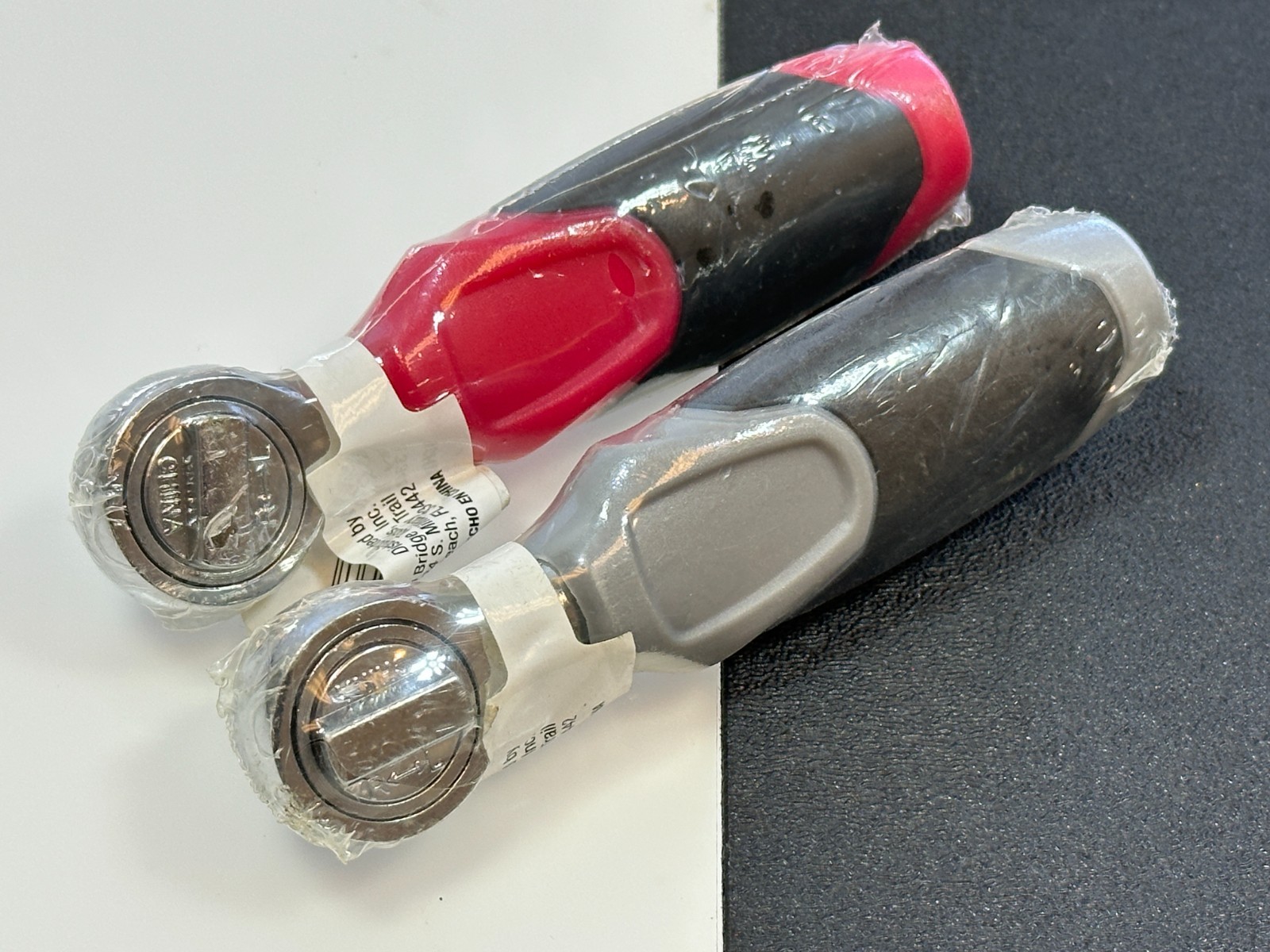 NEW 2pc Red/Gray 1/4″ Drive Ratchet Pair Set Compact Portable Reversible Ratchet