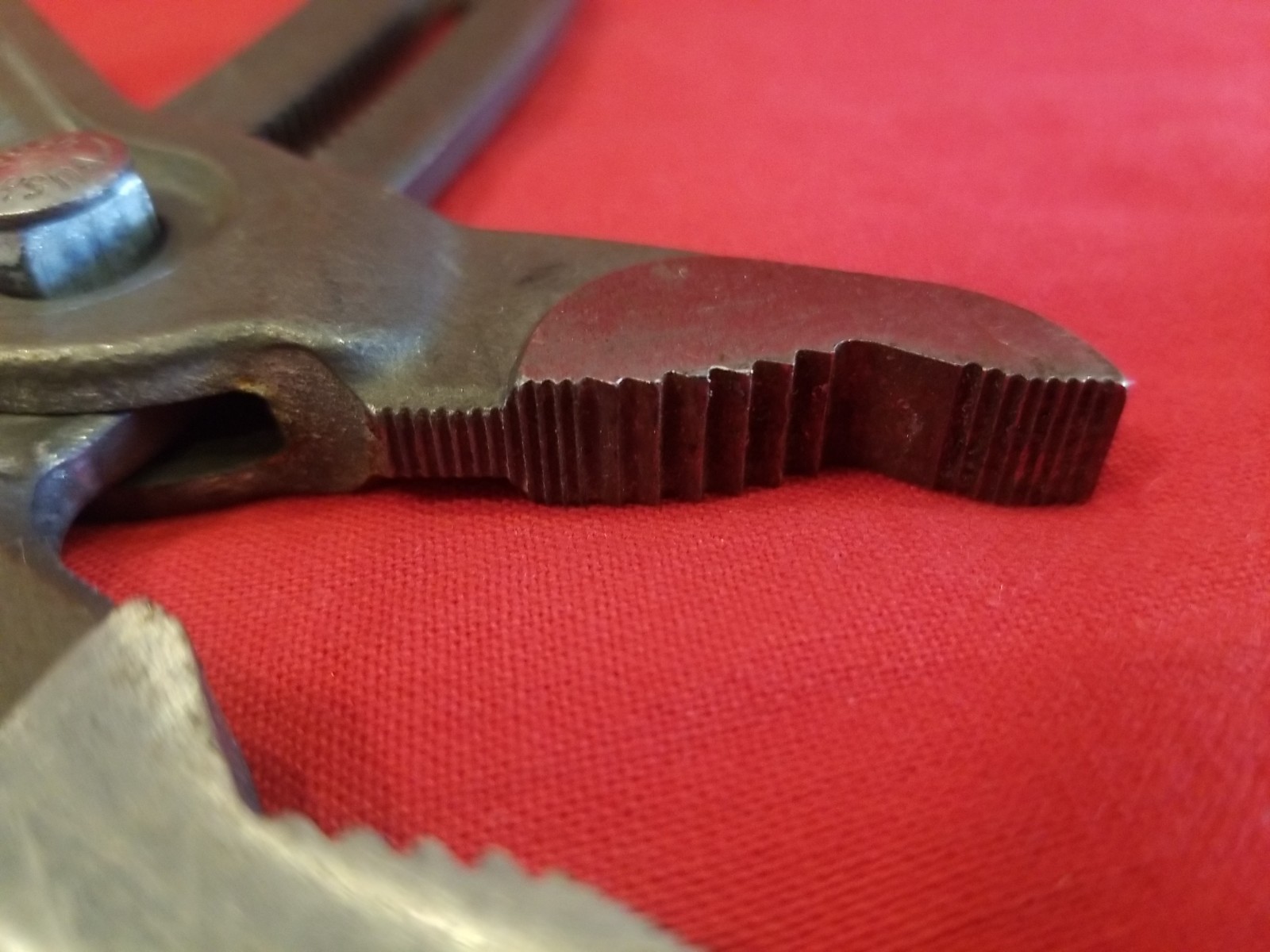 Knipex Cobra Self-Gripping Pliers 12″ Mac Tools P12C Great Condition!