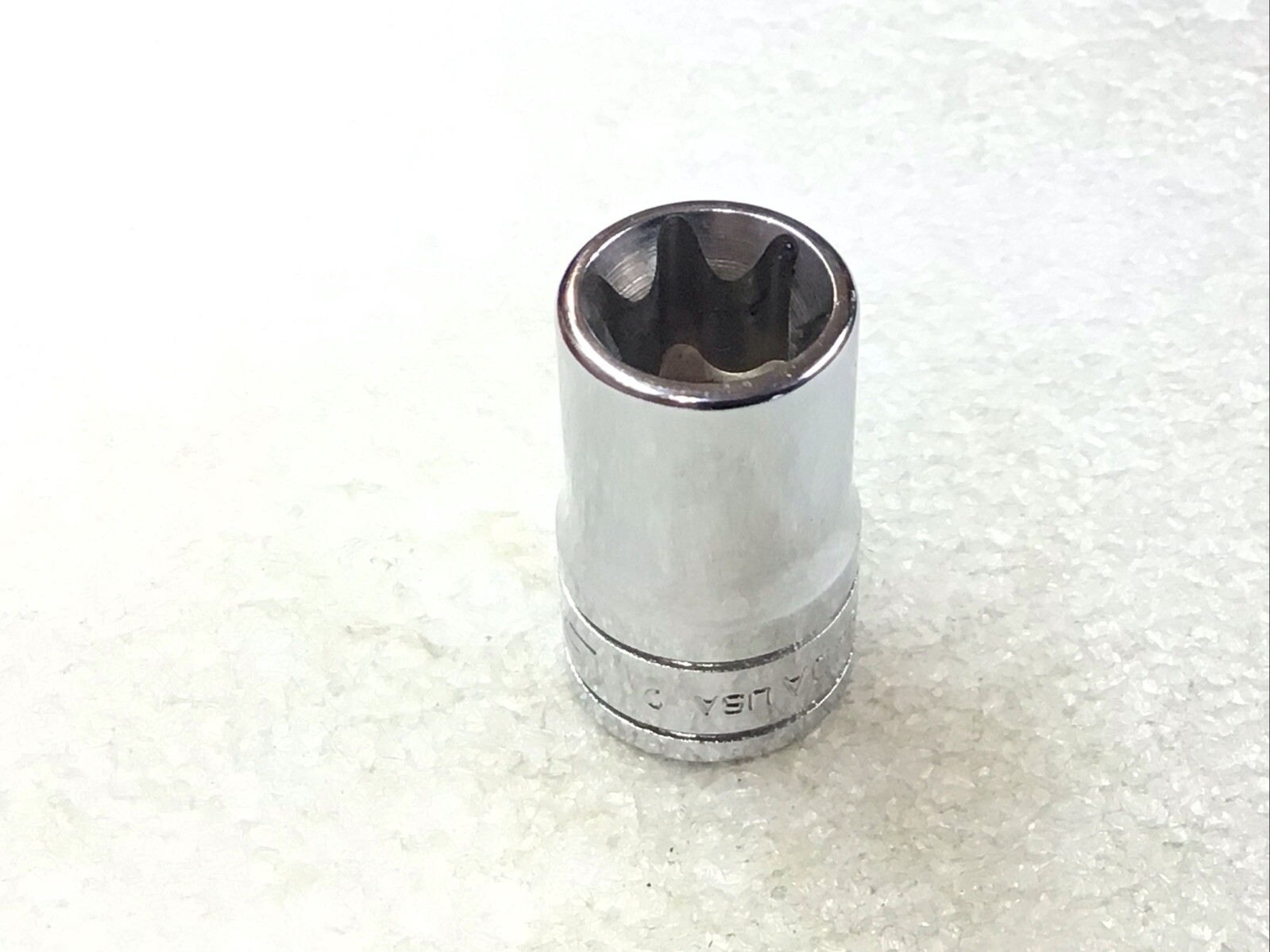Snap On FLE140A – E14, Inverted Torx, Chrome, 3/8” Dr., Shallow Socket -USA-NOS