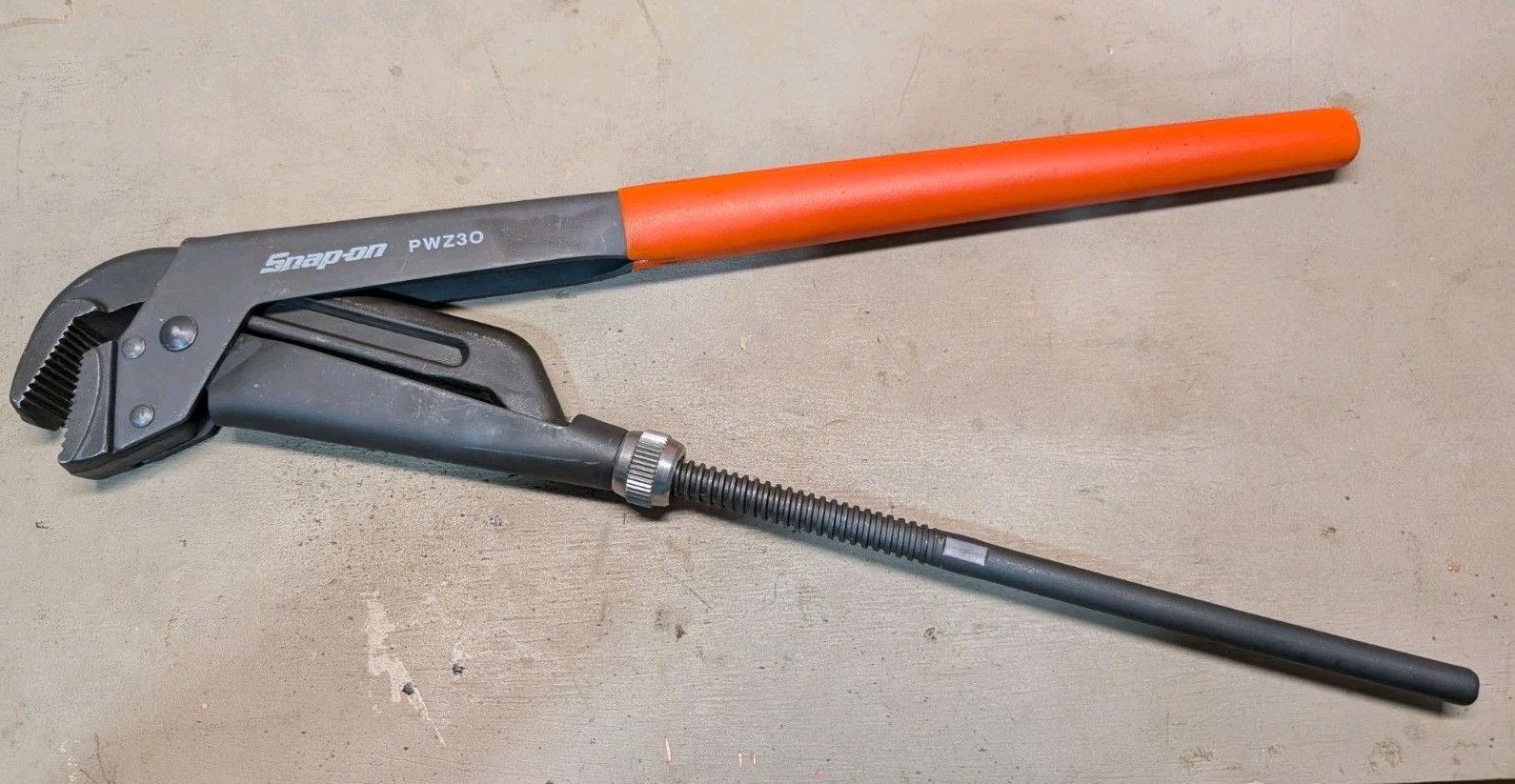 Vintage Snap-on Tools 21-1/2″ Soft Grip Orange Adjustable Pliers Wrench PWZ30