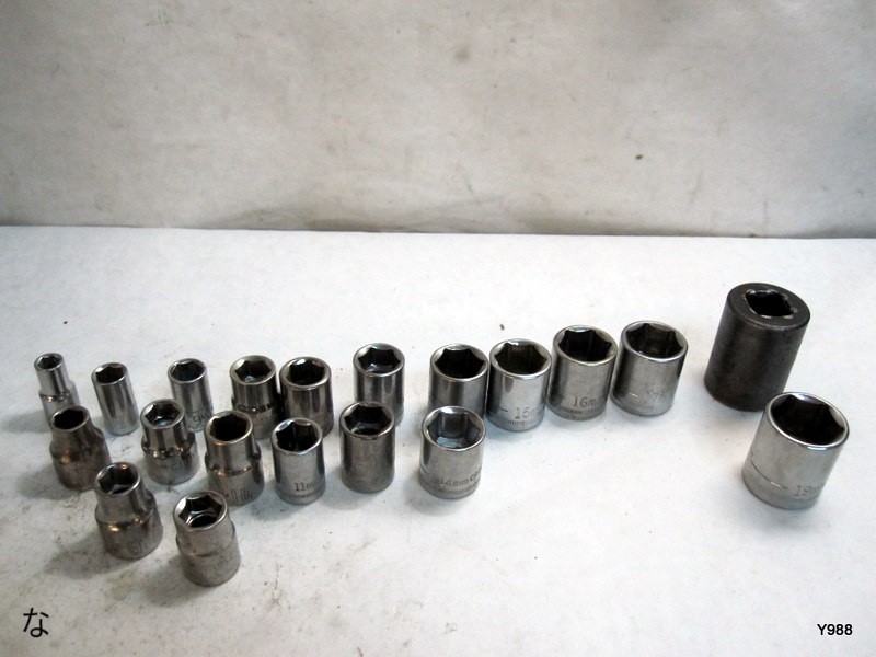 CRAFTSMAN set of 20 sockets mix lot see description