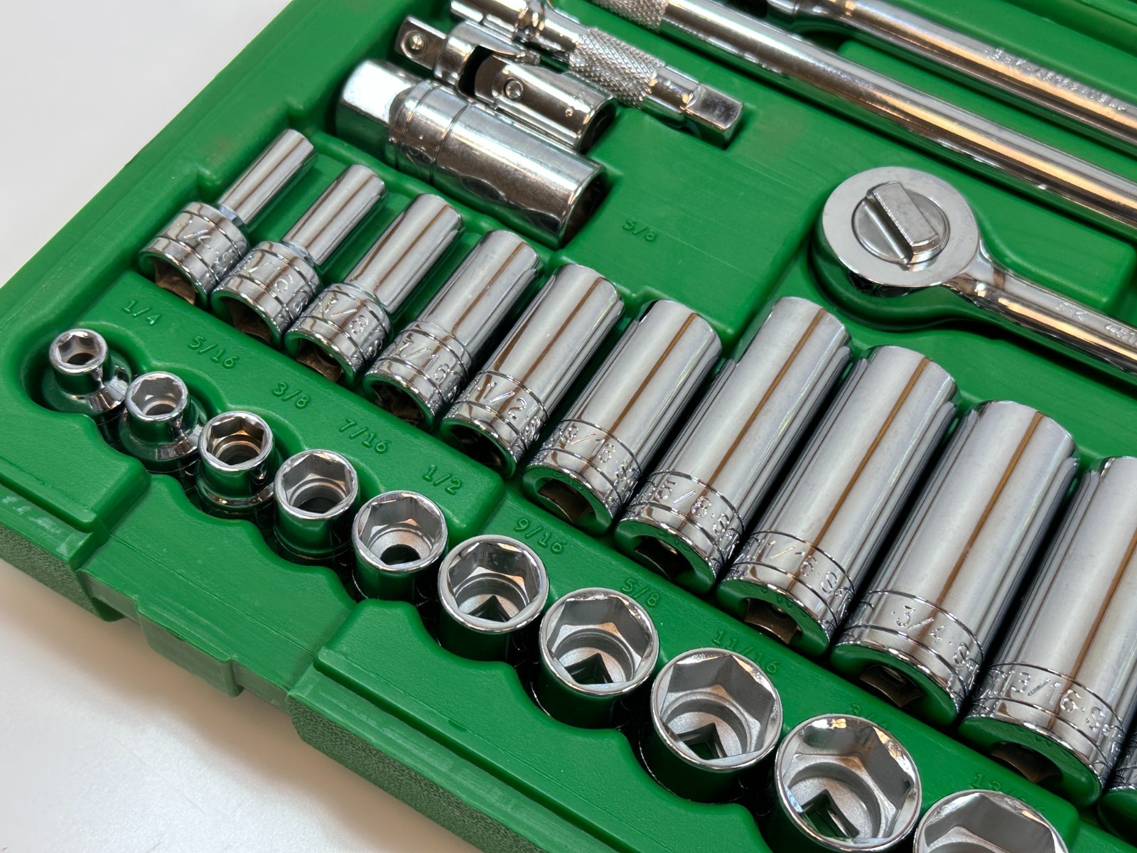 🇺🇸NEW SK Tools USA 4532 32pc 3/8” Drive SAE Deep Shallow Socket Ratchet Set