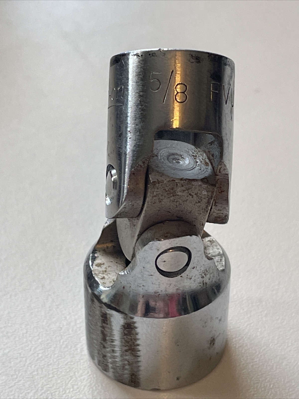 Snap On Tools 3/8” Drive 12-Point Universal Flex 5/8” Socket FVU20