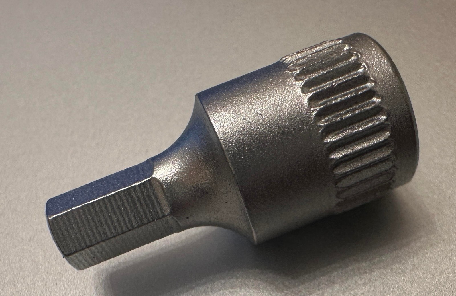 5mm hex (2) – 1/4inch socket GENIUS TOOLS 232805 – New