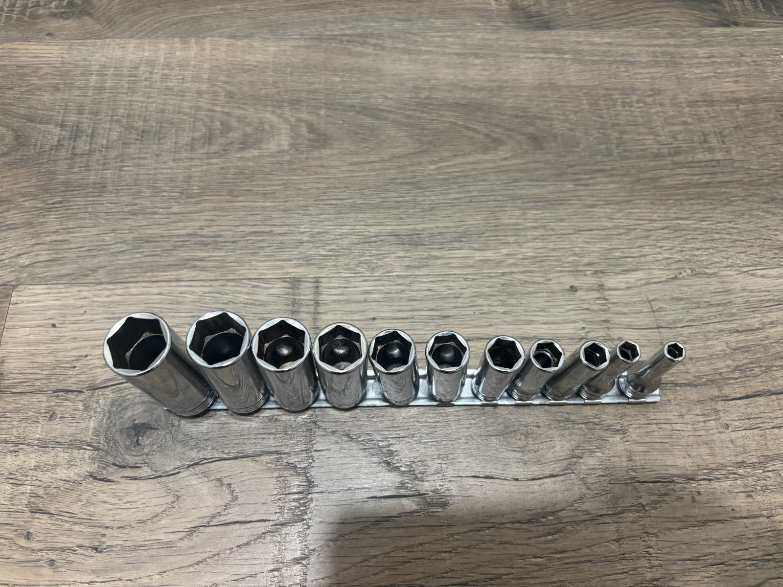 Snap On 11pc ¼” – 7/8” deep well ½” drive socket set. FREE S &H!