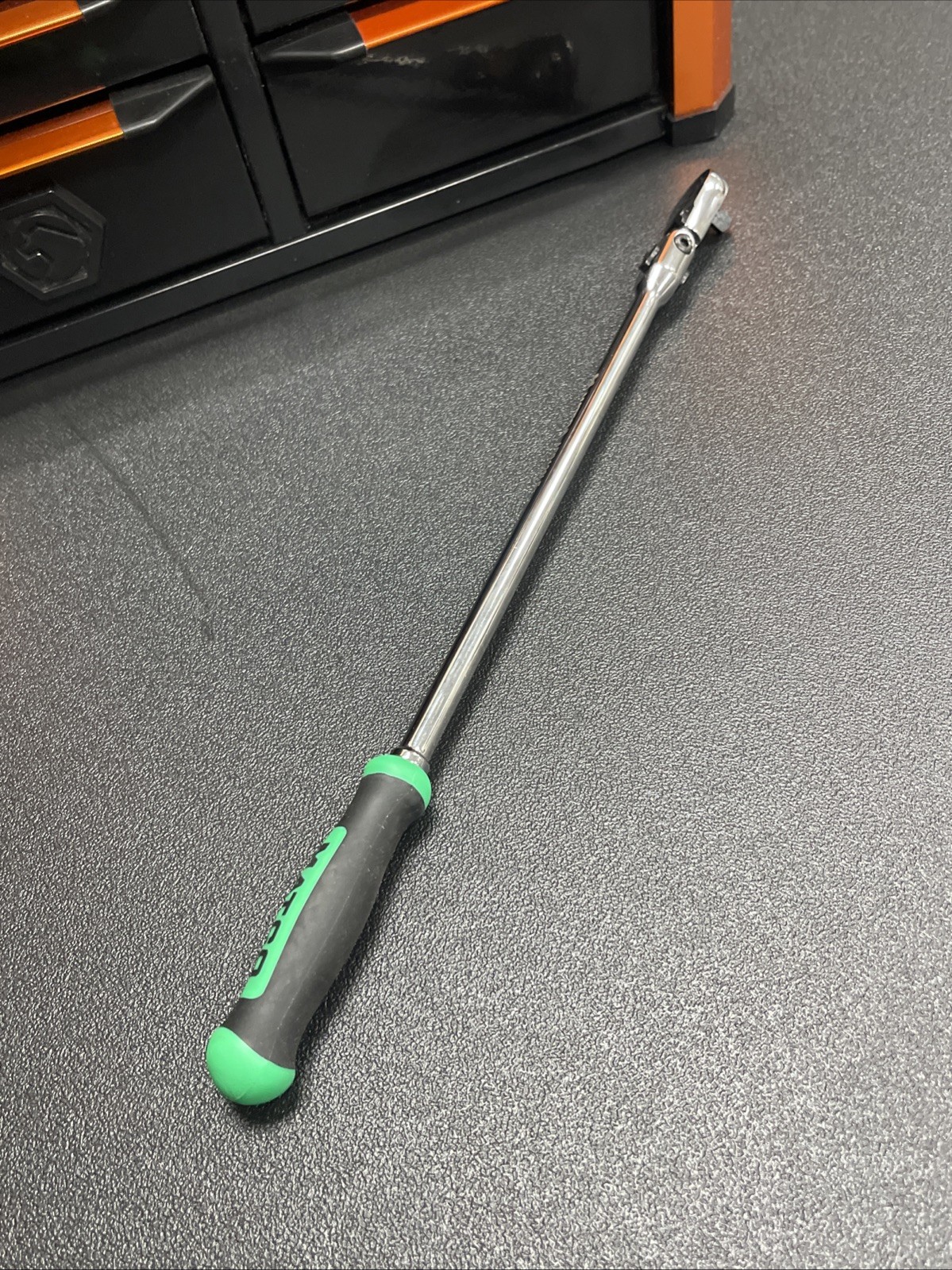 NEW! Matco 1/4″ DRIVE 13-3/4″ 88 TOOTH FLEX RATCHET ERGO HANDLE GREEN AFR128LFG