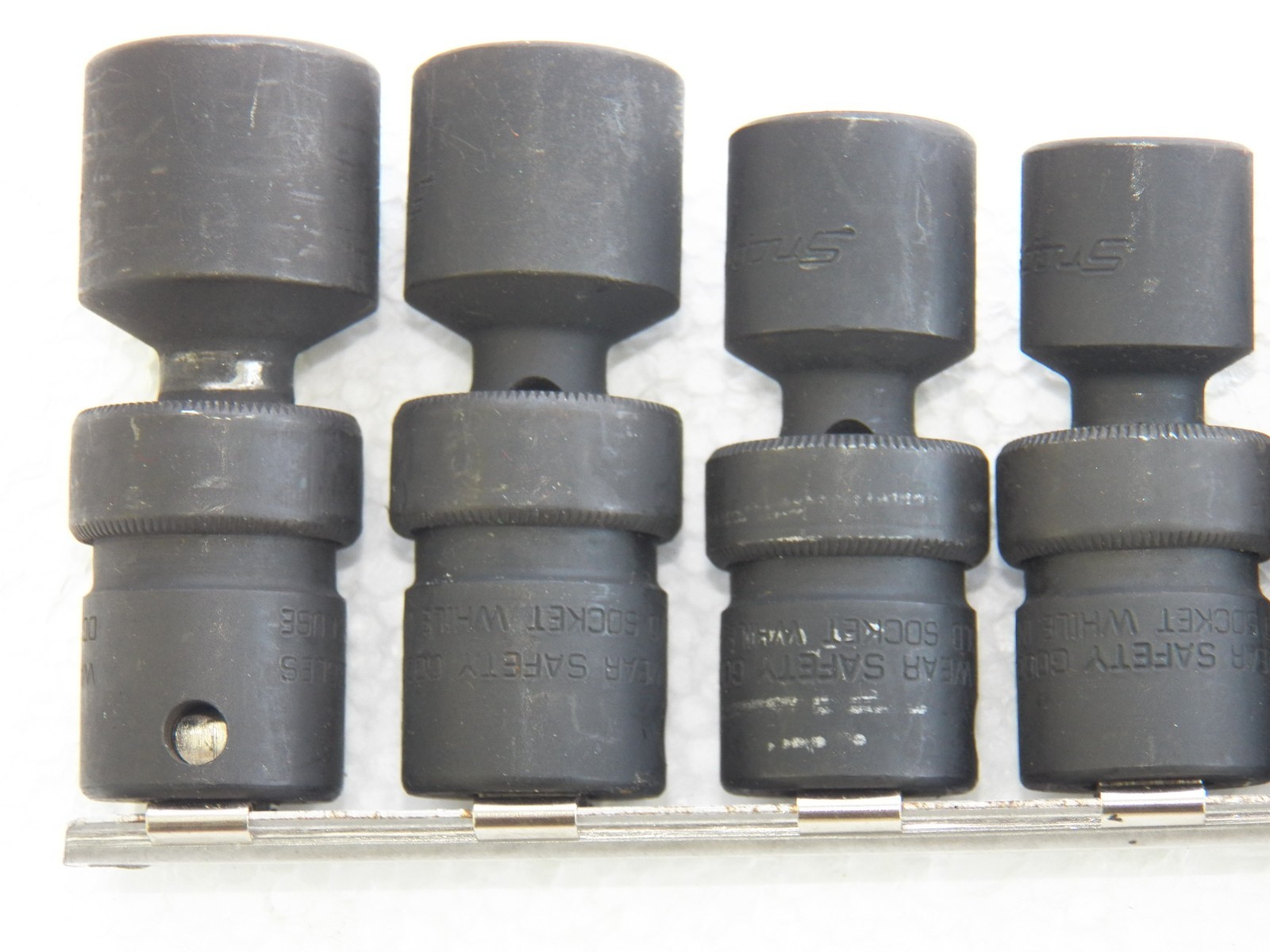 Snap-on 3/8″ drive Metric 10-19 & Sae 3/8-3/4 6-point IMPACT Swivel Socket Sets