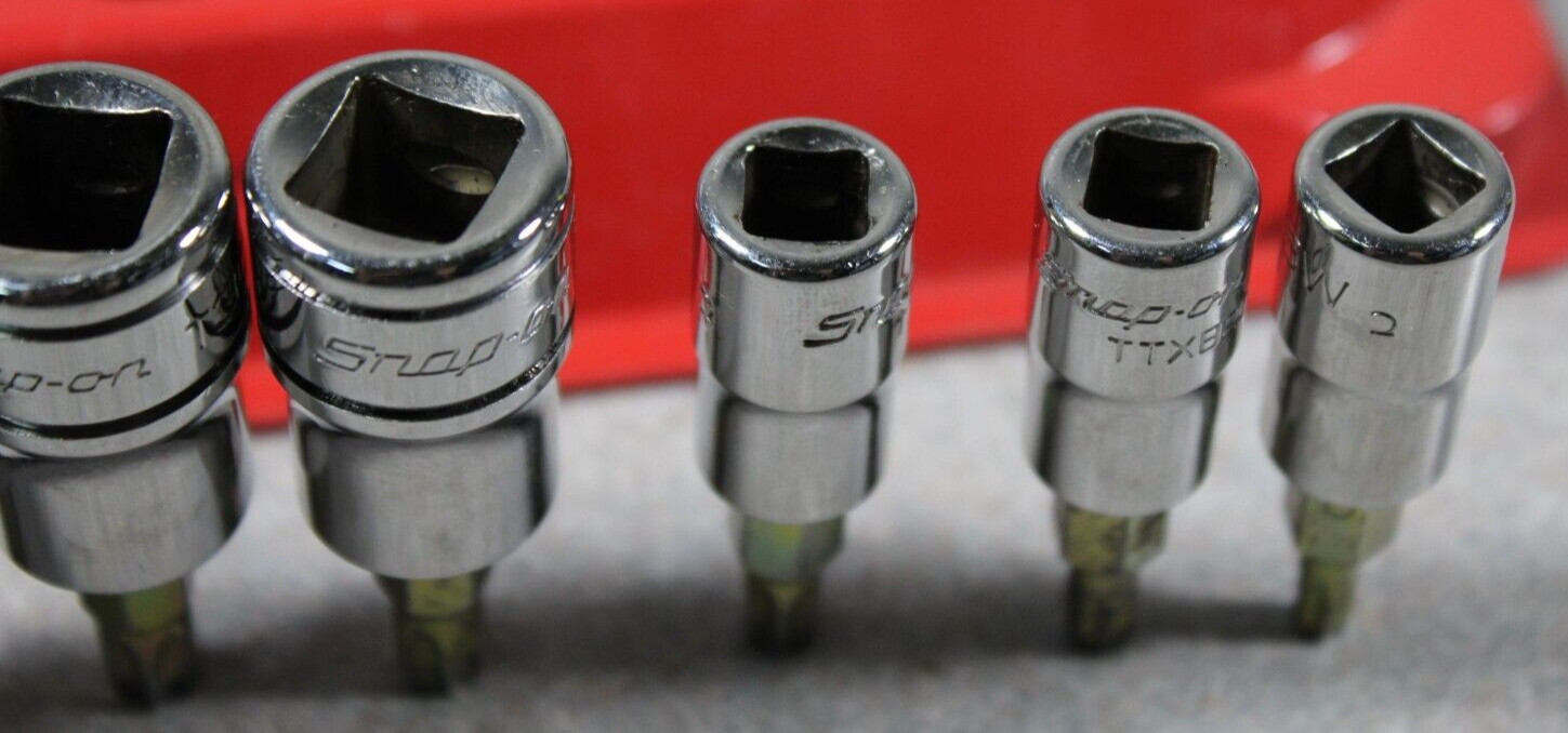 Snap On 209EFTXBY 9 Pc 3/8″ & 1/4″ Drive TORX Bit Socket Set & Mag Tray #I-5922