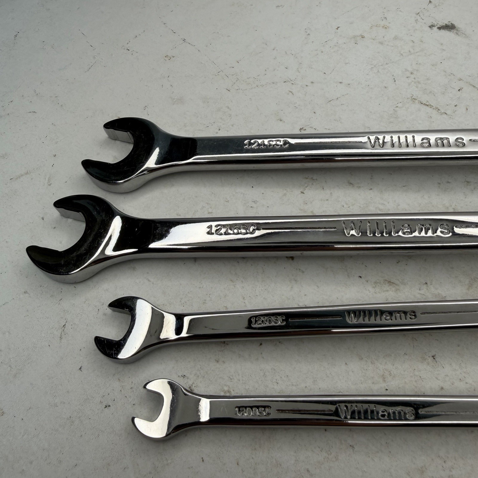 Williams Super Combo 4-Piece Magnetic Offset 12-Point Wrench Set 1/2″ 5/16″ 1/4
