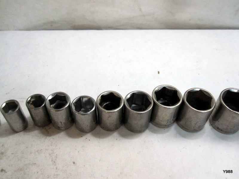 CRAFTSMAN set of 16 sockets mix lot see description