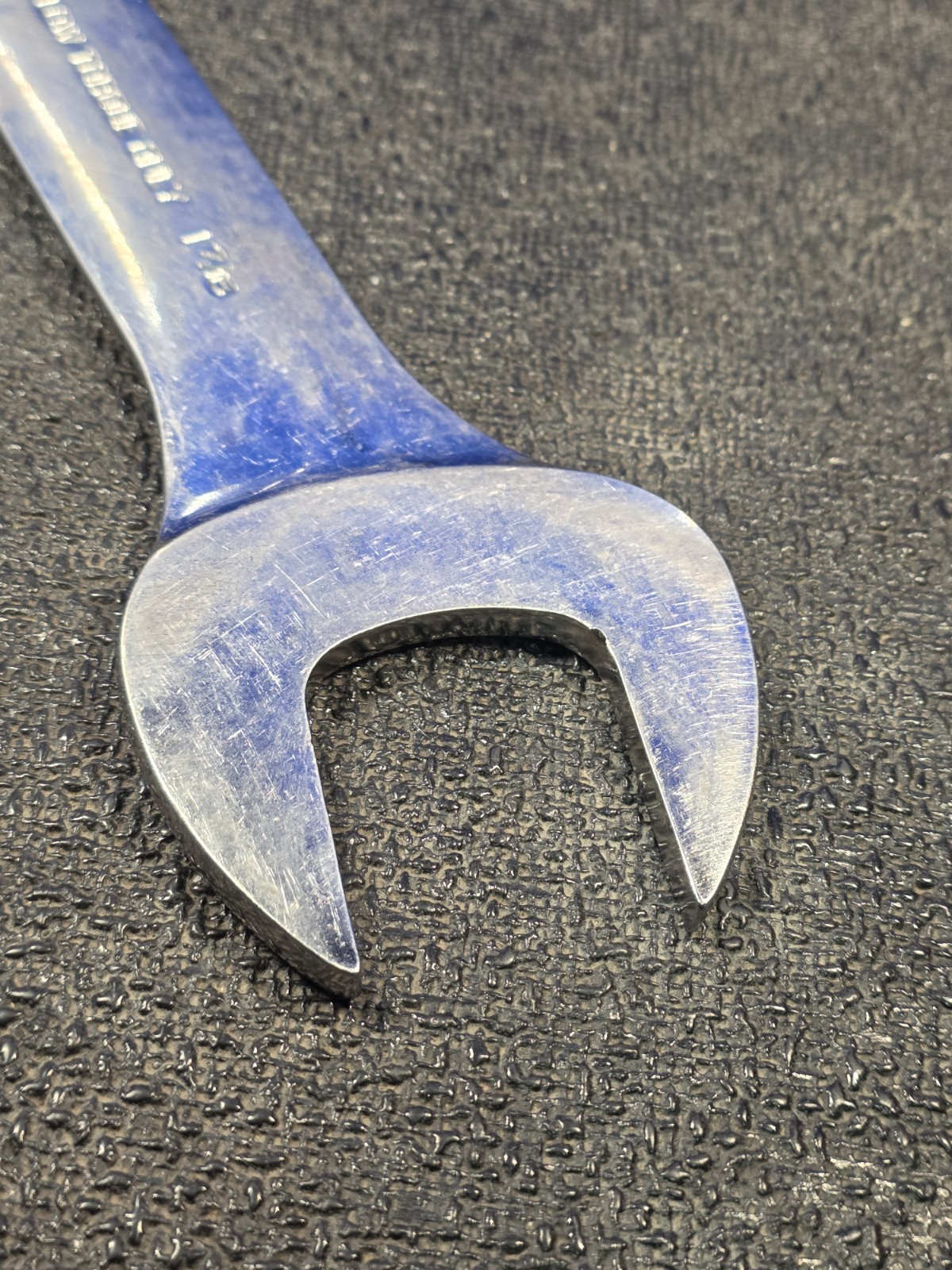 Snap-on LTA4446 1-3/8″ x 1-7/16″ 15° Offset Thin Low Torque Open-End Wrench