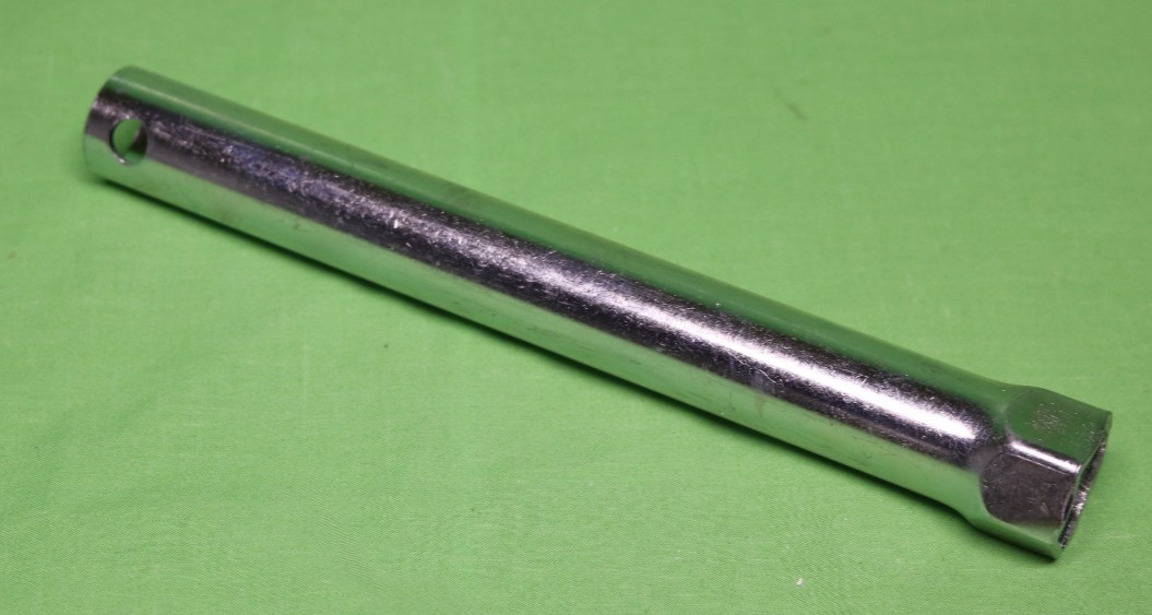 Honda Style 18mm Spark Plug Removal 7-1/2″ Deep Socket Tool Extension Wrench