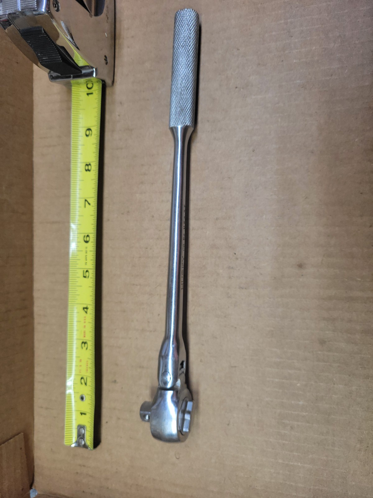 Husky USA 10-1/2″ 3/8″ Drive Long Handle Flex Head Ratchet No CB54