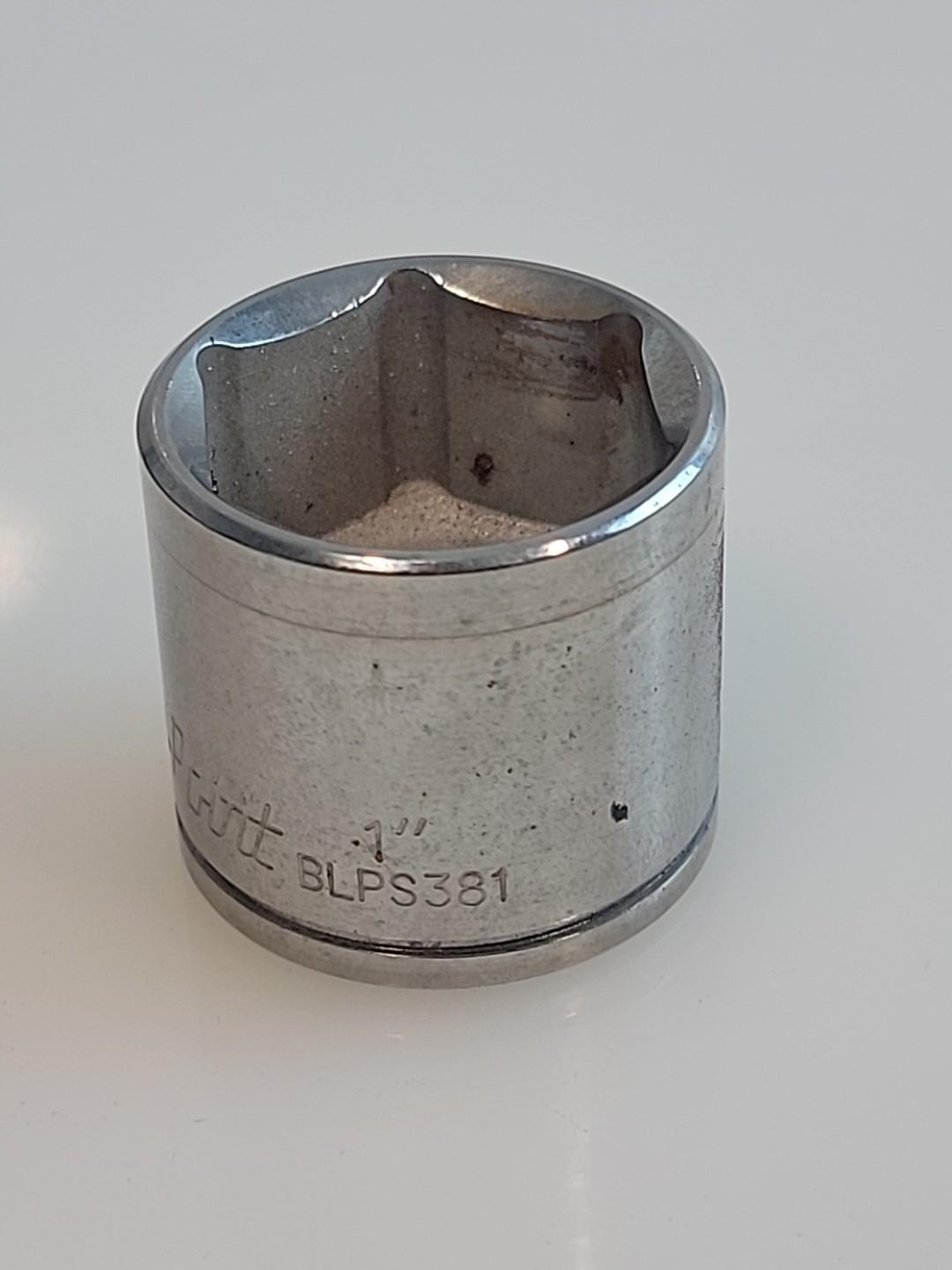 Blue Point Tools BLPS381 1″ SAE Shallow Socket 3/8″ Drive 6 Point Chrome