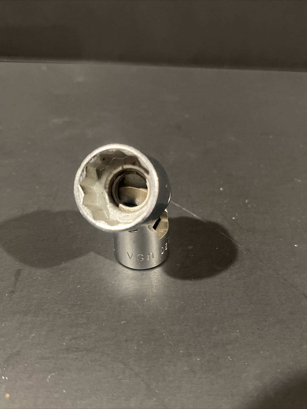 Snap On Tool FVU20 5/8″ Flank Drive Shallow Universal Socket 3/8″ Drive 12 Point