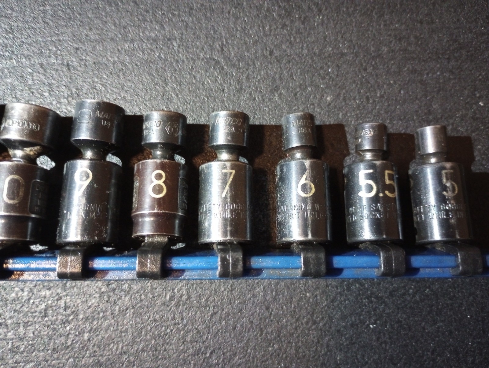 Matco USA 1/4″ 5-15mm 6-point UNIVERSAL Impact 12-piece socket set SAUPM126RB
